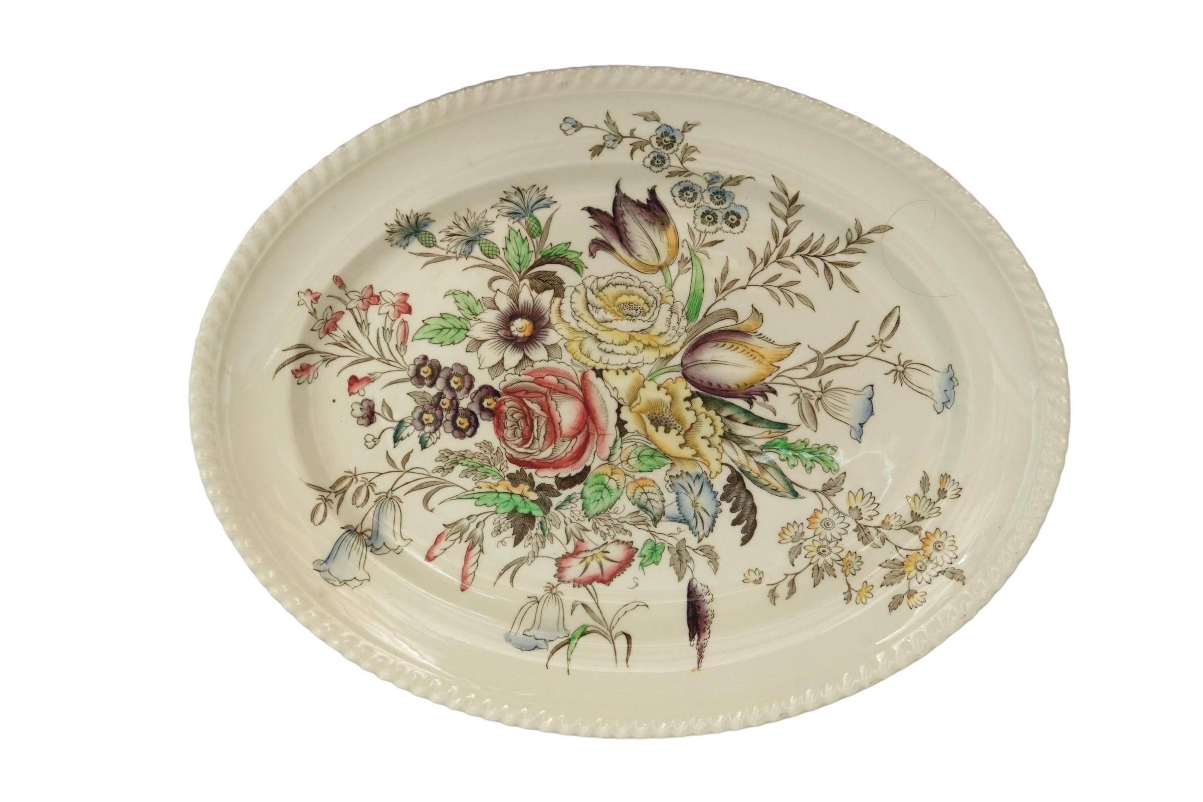 Piatto da portata in ceramica 'Garden Bouquet' Johnson Brothers In condizioni buone in vendita a Bradenton, FL