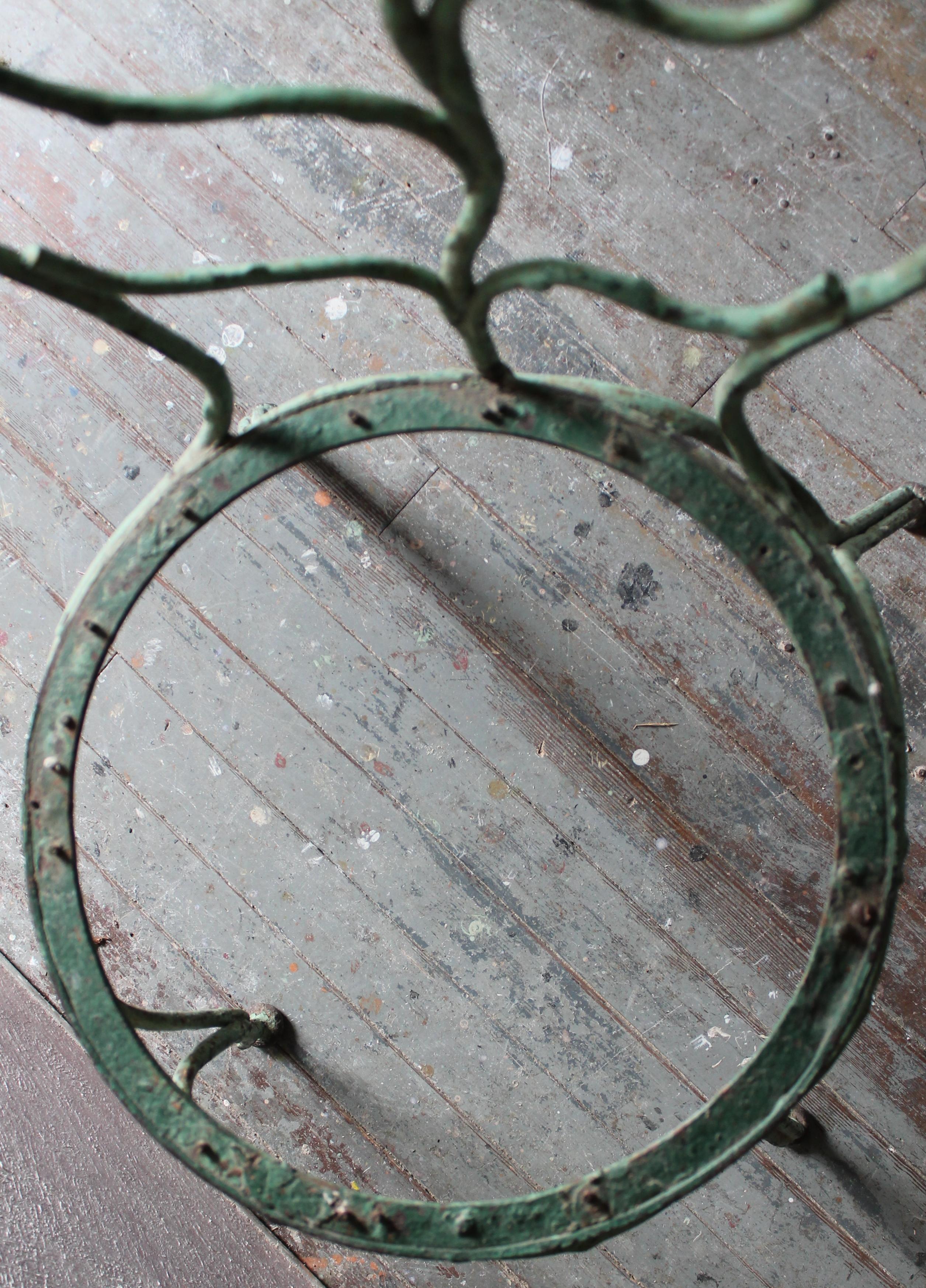 Metà XX secolo Sedia da giardino delle Fonderie Durenne nello stile di Jean-Michel Frank in vendita