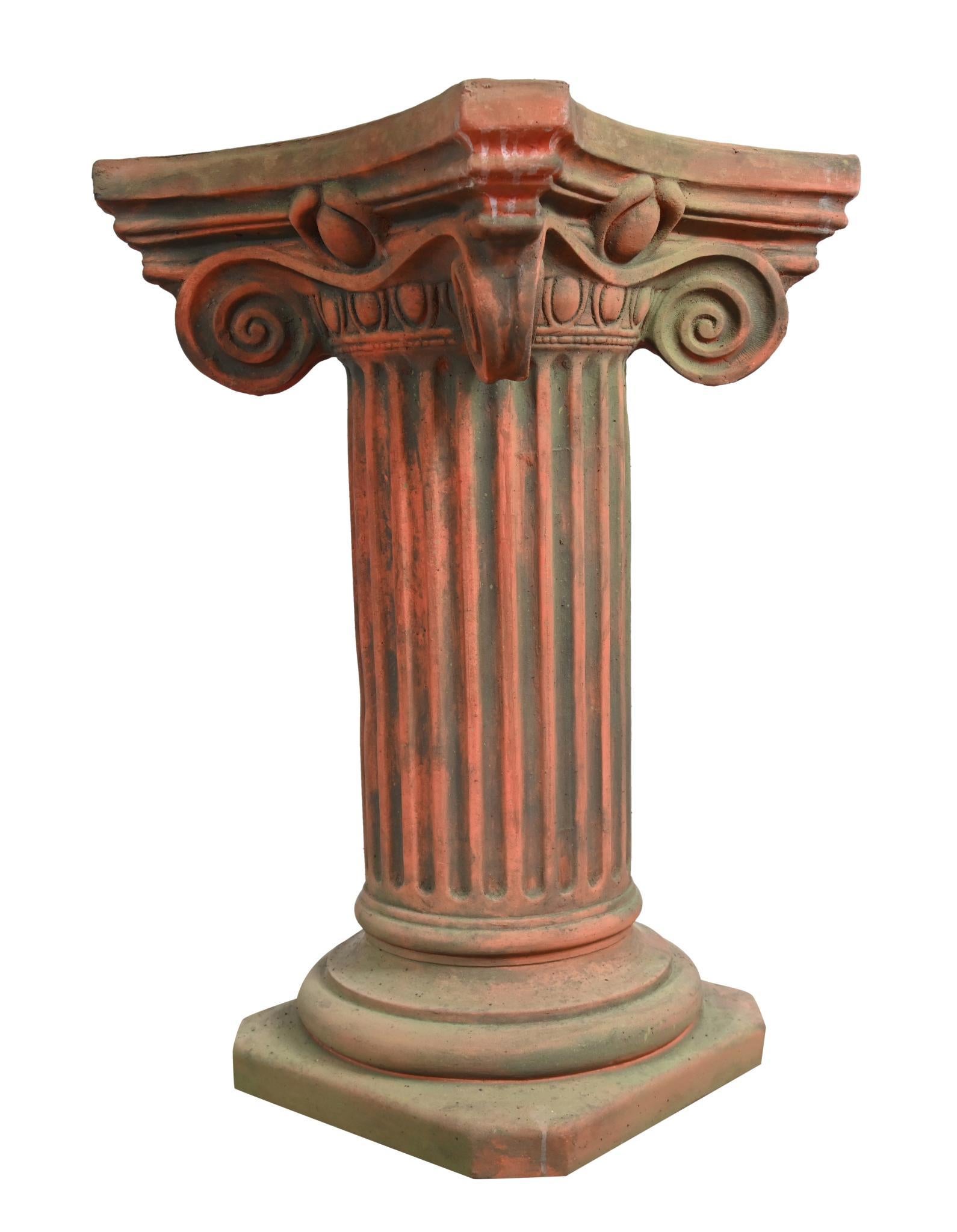 Jardin Statue Cléopâtre Terracotta Classique Colonne Ionique Stand en vente 10