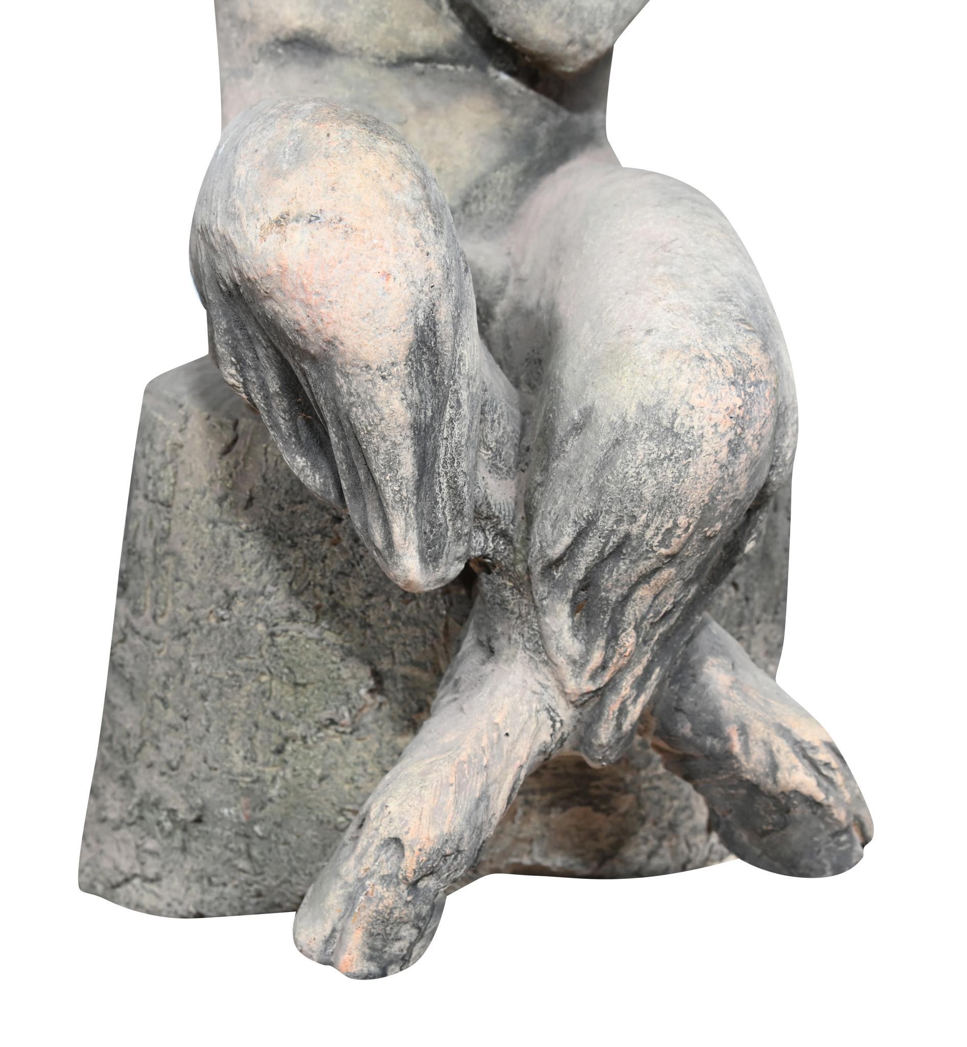 Statua di Cleopatra in terracotta con colonna ionica classica da giardino in vendita 1
