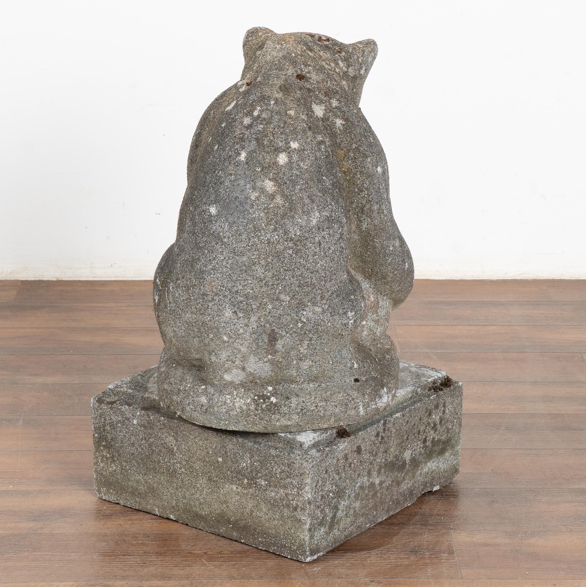Escultura de piedra caliza de jardín de Oso y Cachorro, Dinamarca circa 1910-30 en venta 5