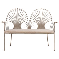 Banc de jardin gris à motif de paon ou de feuille de blé