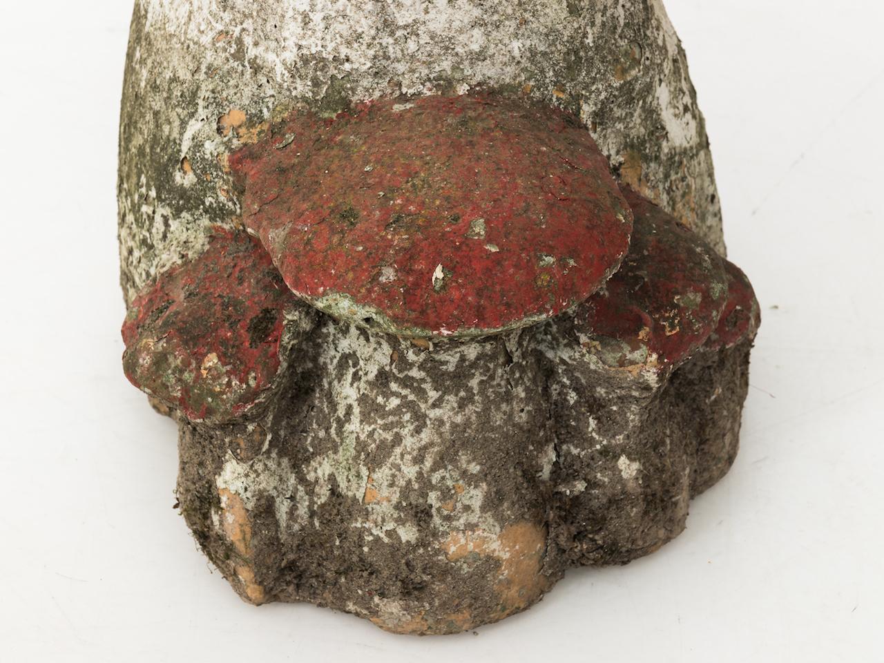 Vintage French Cast Stone Mushroom Garden Stool In Good Condition In South Salem, NY