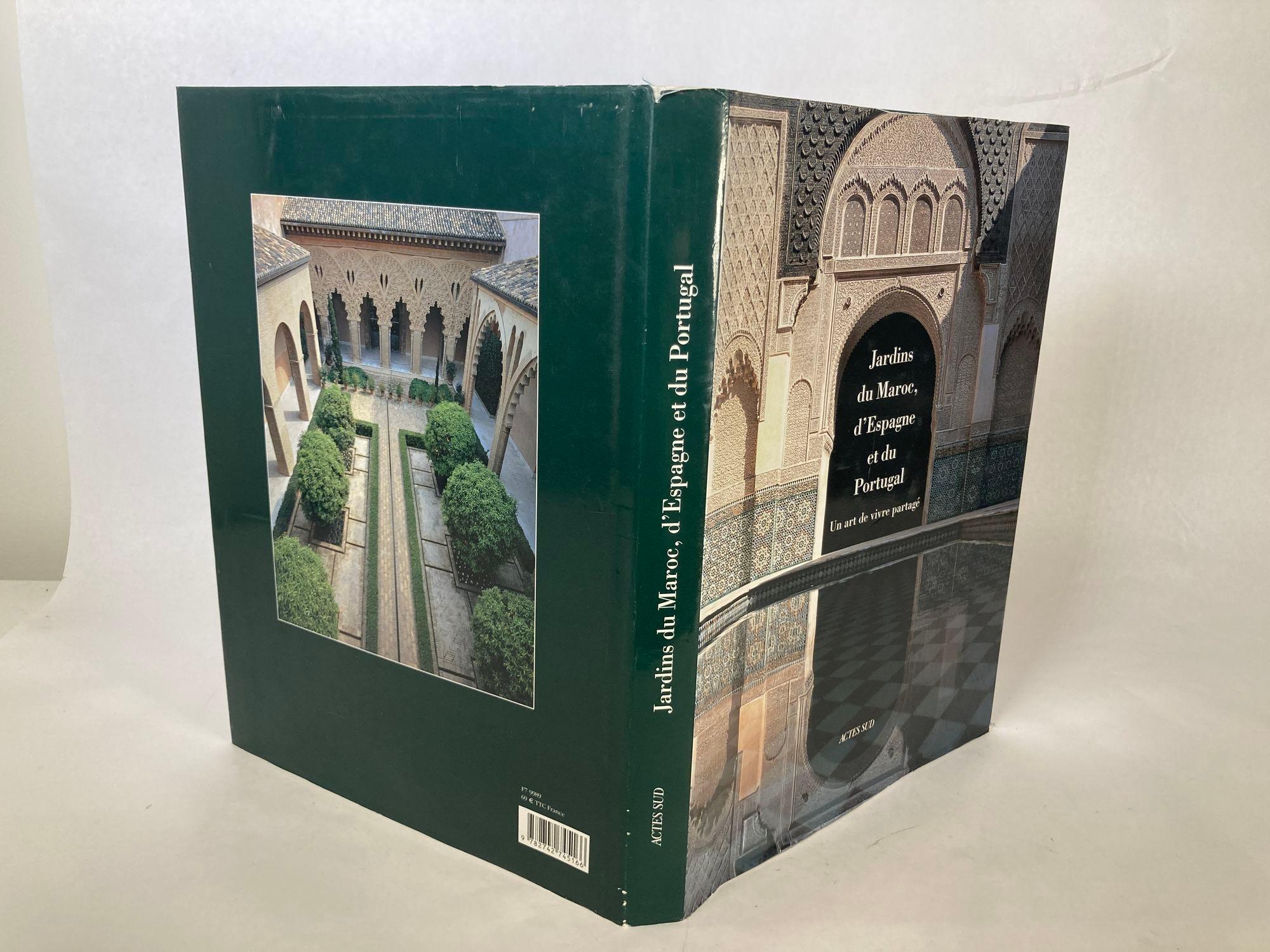 Garden of Morocco, Spain and Portugal Hardcover Book French Ed. In Good Condition For Sale In North Hollywood, CA