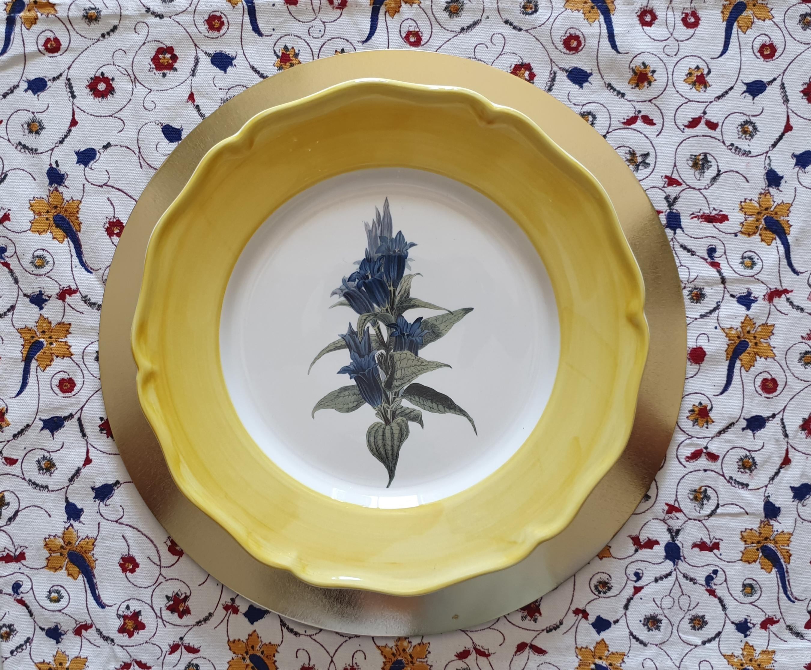 Country Jardin du Sultan Assiette en céramique peinte à la main Made in Italy Jaune en vente