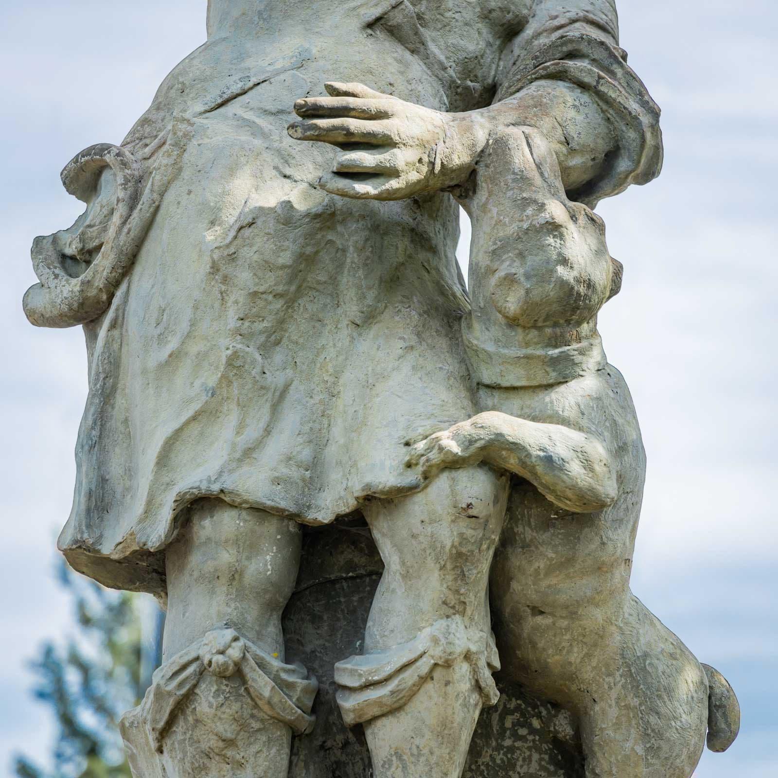XIXe siècle Sculpture de jardin d'un chasseur en vente