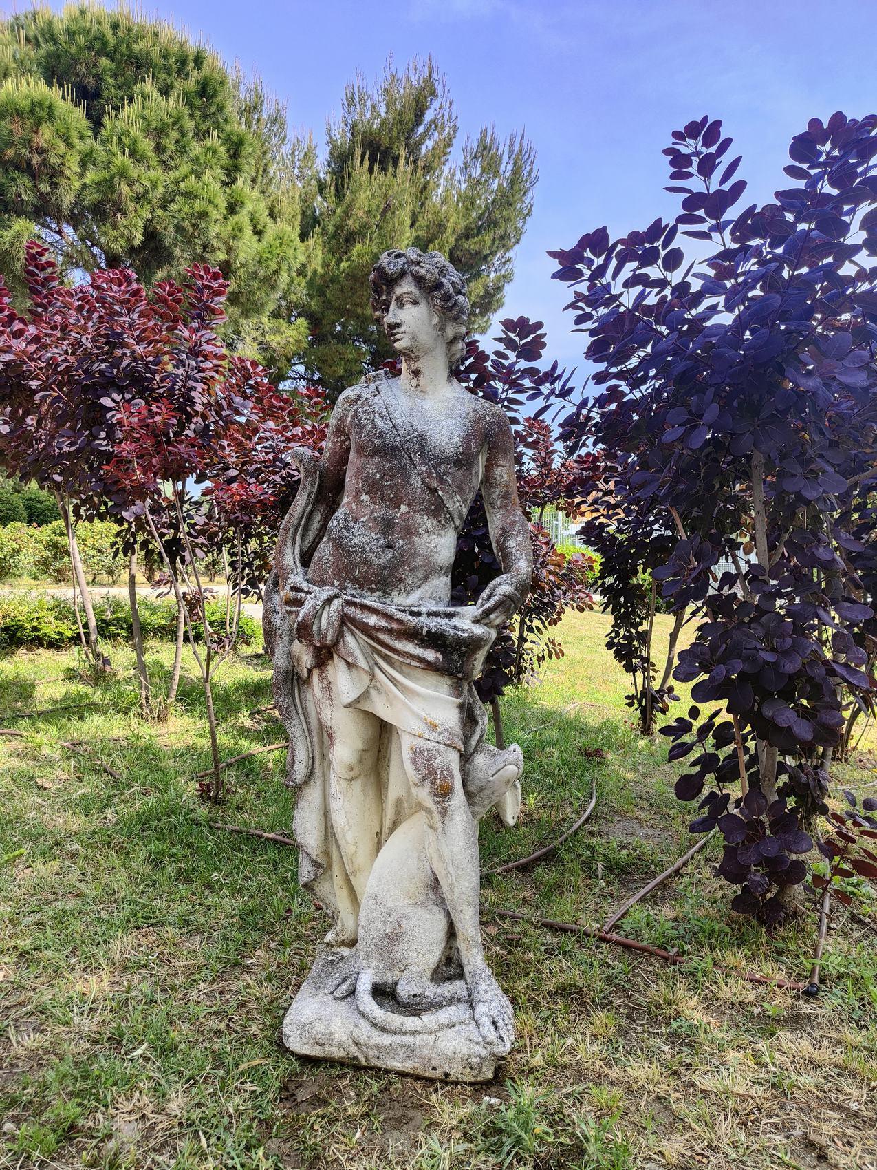 Garden Sculpture Representing : Acteon In Good Condition For Sale In Madrid, ES