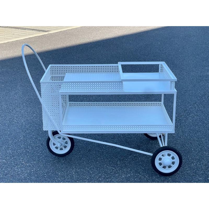 Gartenservierwagen aus perforiertem, weiß lackiertem Metall, Frankreich, 1950er Jahre im Angebot 7