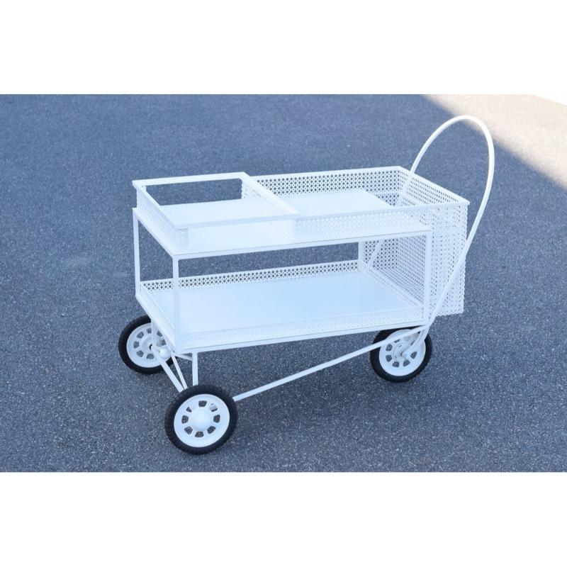 Gartenservierwagen aus perforiertem, weiß lackiertem Metall, Frankreich, 1950er Jahre im Angebot 10