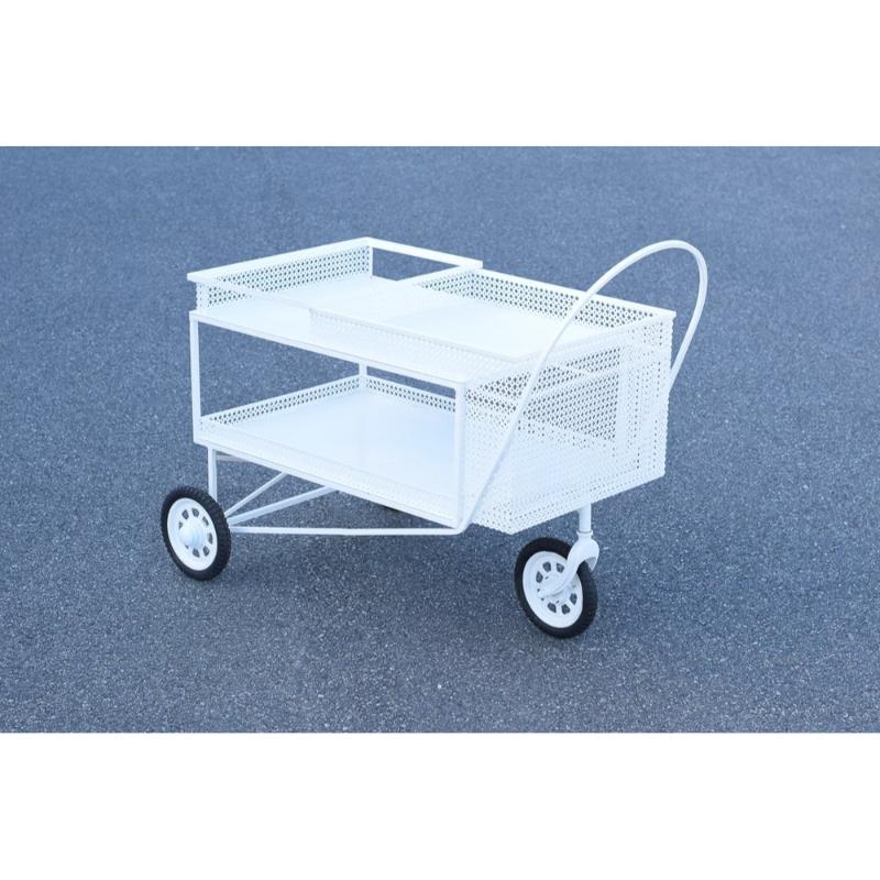 Gartenservierwagen aus perforiertem, weiß lackiertem Metall, Frankreich, 1950er Jahre im Angebot 12