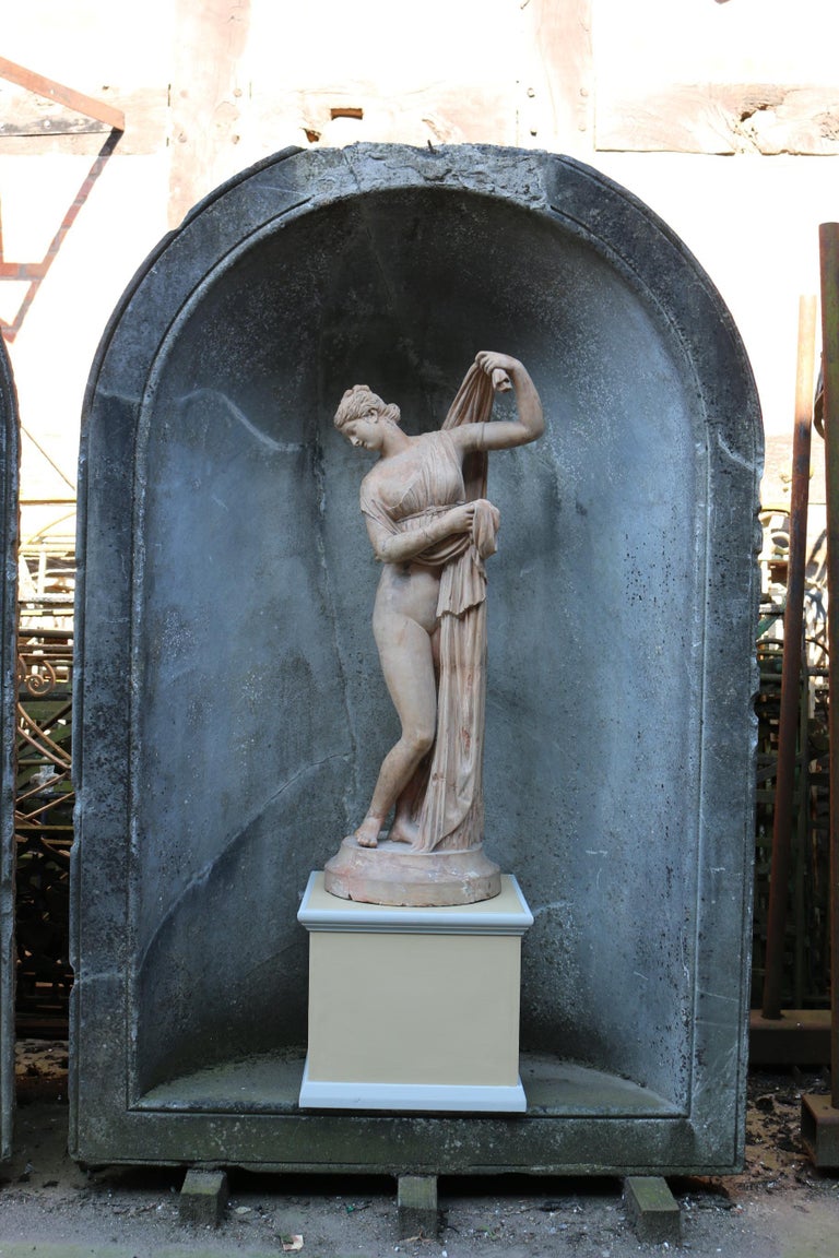 Callipygian Venus statue