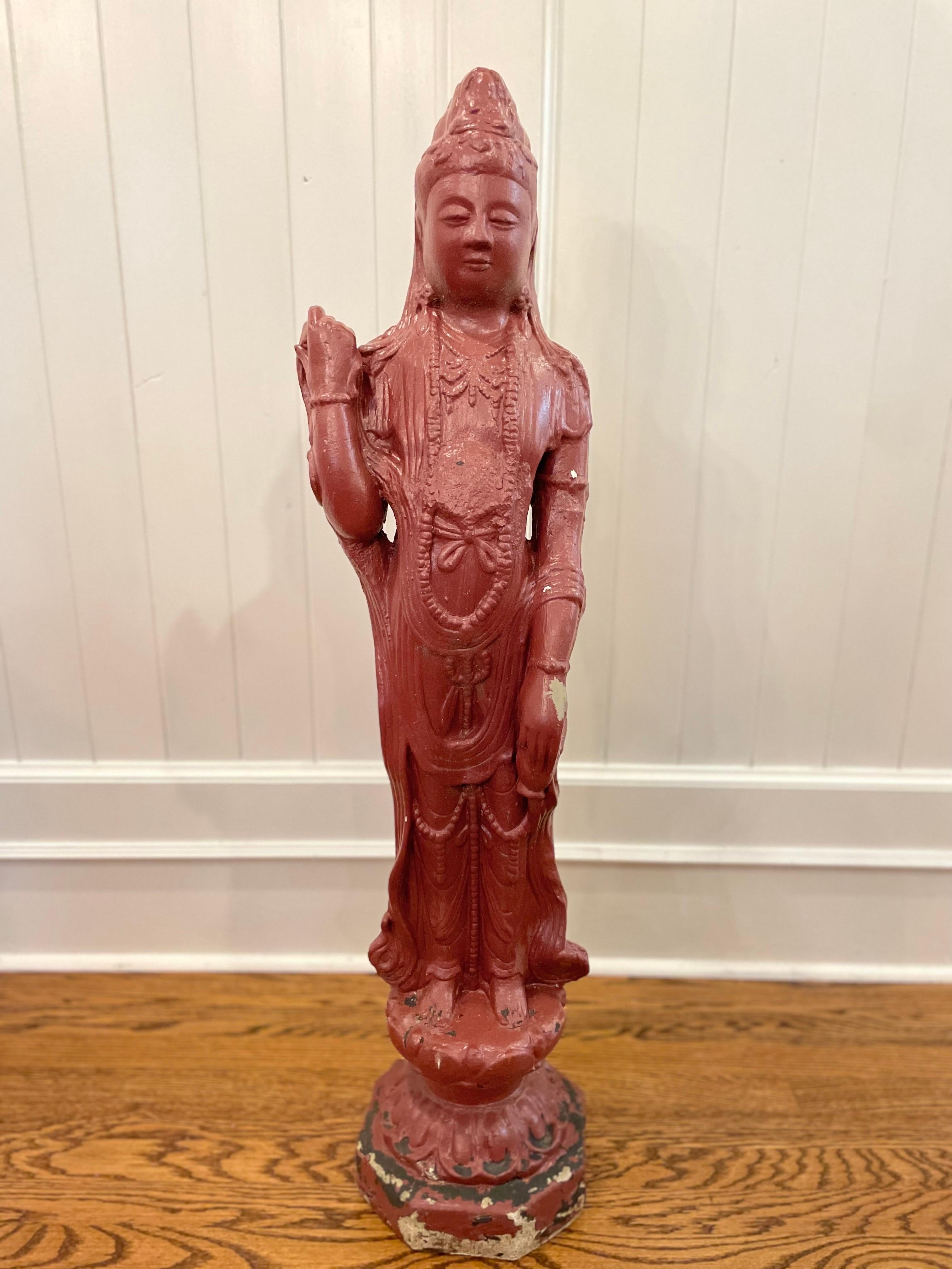 Gartenstatue Kwan Guan Yin Asiatische Budda-Göttin des Mitgefühls, der Gnade und der Liebe (20. Jahrhundert) im Angebot