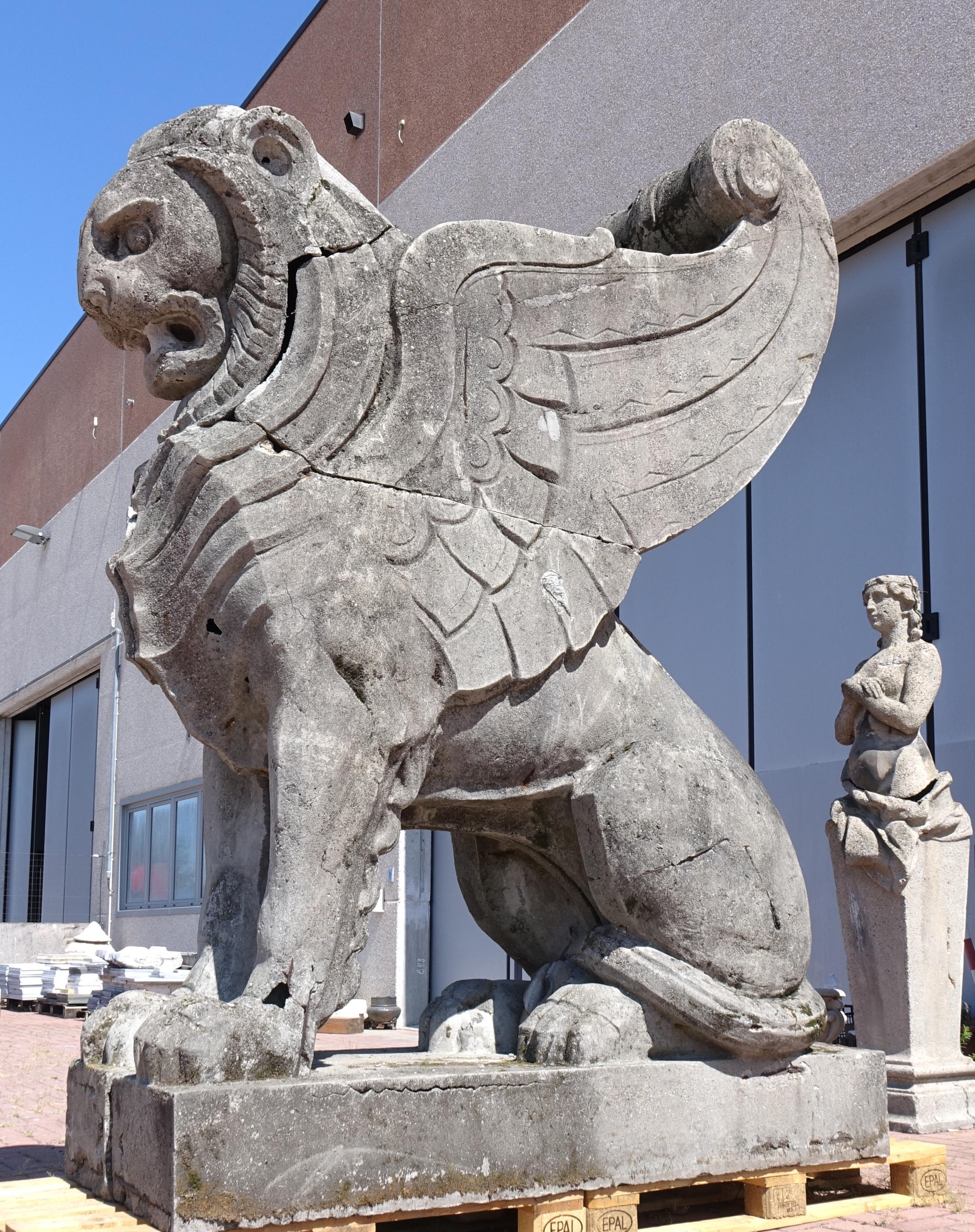 Garden statue, sphinx made for the central station of Milan, Stacchini De grandi For Sale 4