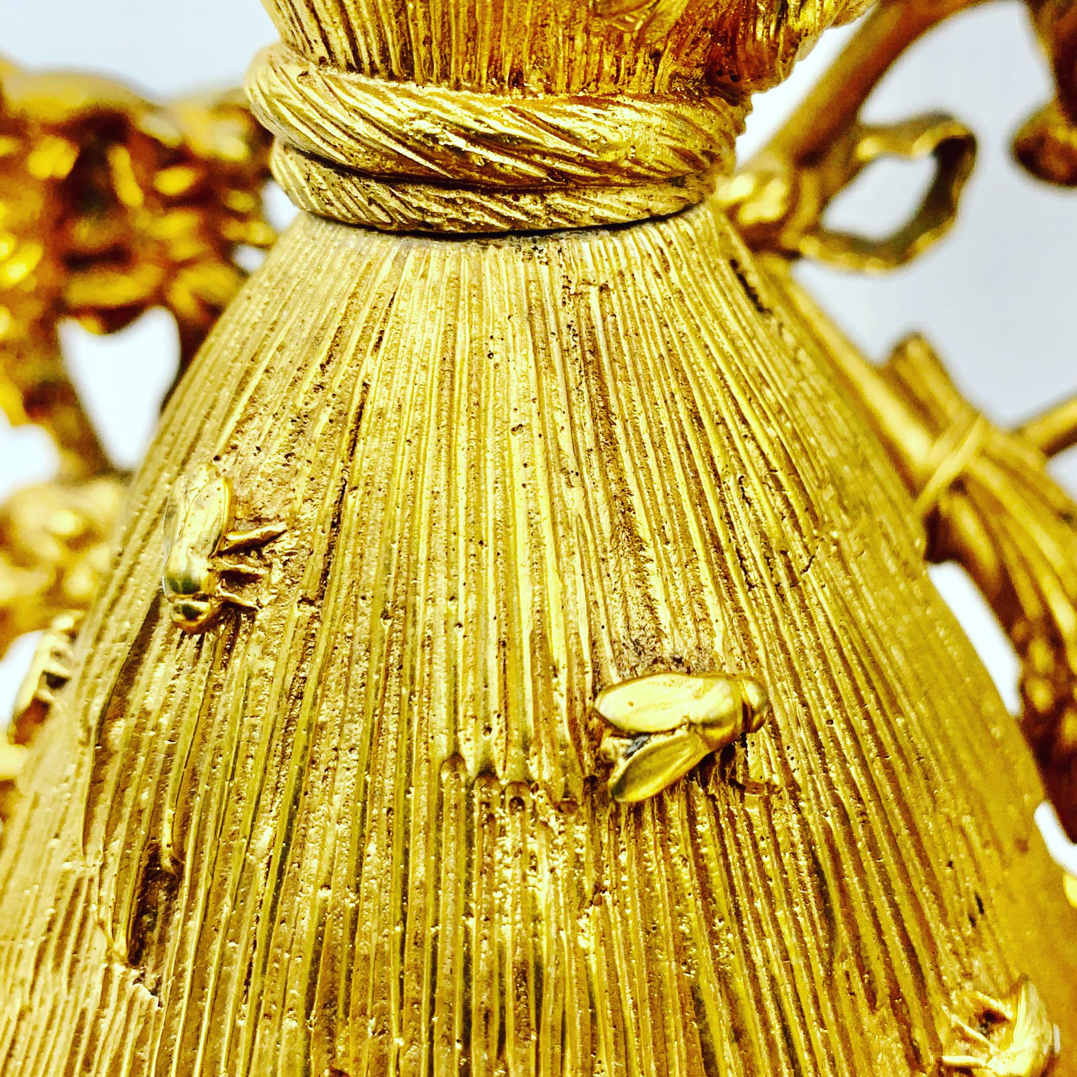 Gardener's Delight, Antike französische Empire vergoldete Bronze Bienenstock Modell Encrier im Angebot 5
