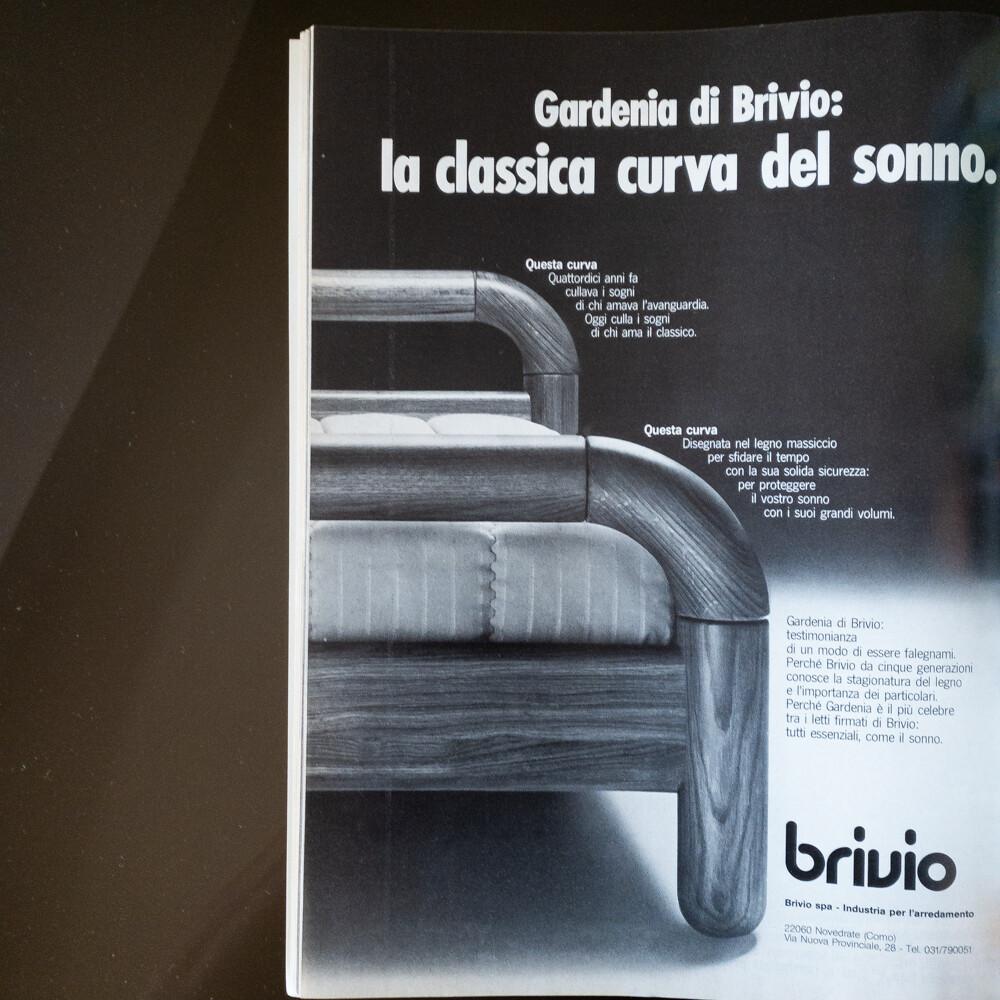Gardenia Italian bed, Designer Luciano De Gennaro for Brivio, 1977 im Angebot 4