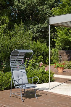 Sillón de exterior Gardenias con pérgola de Jaime Hayon para BD Barcelona