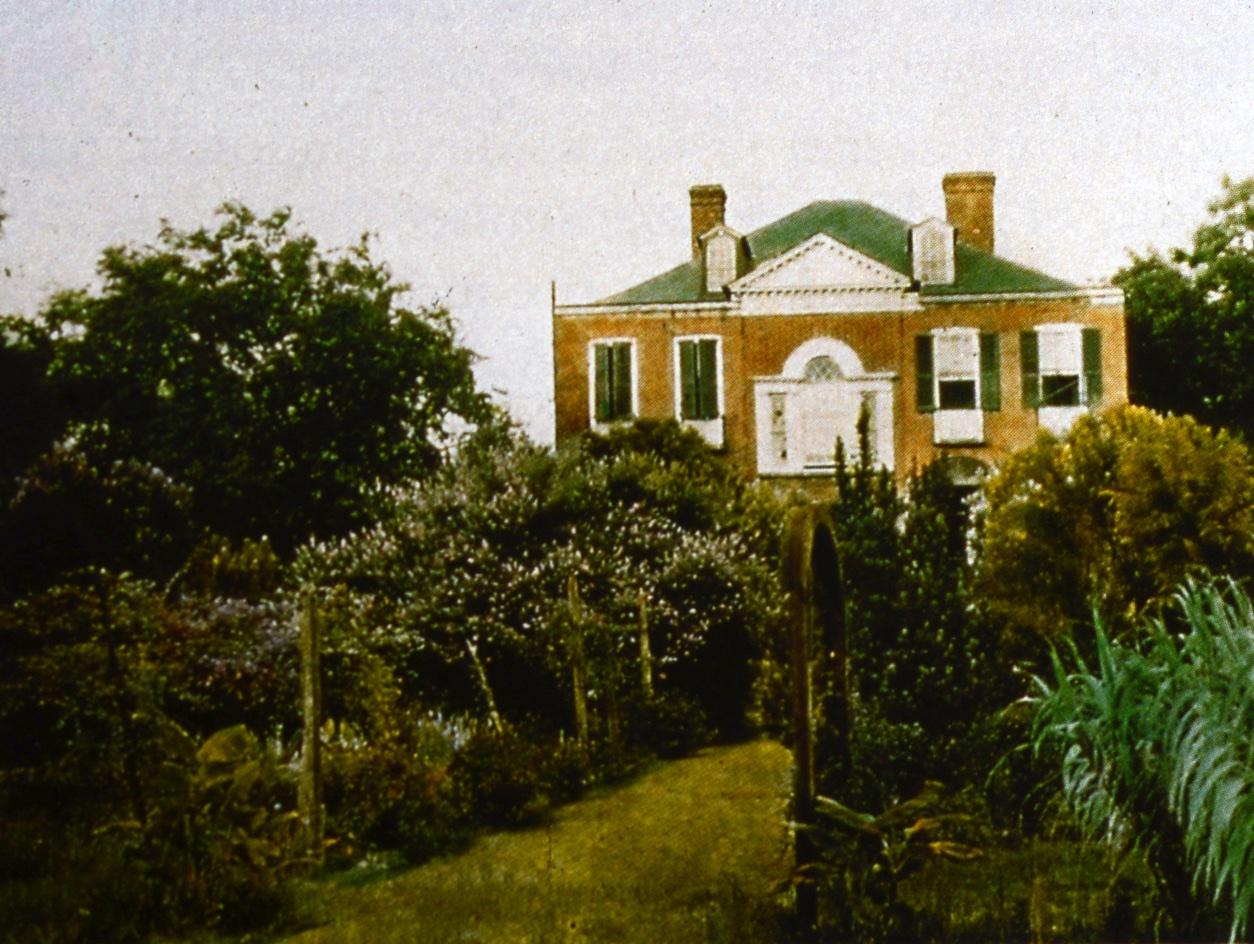 Papier Gardens of Historic Charleston:: par James R. Cothran:: Ed. signée en vente
