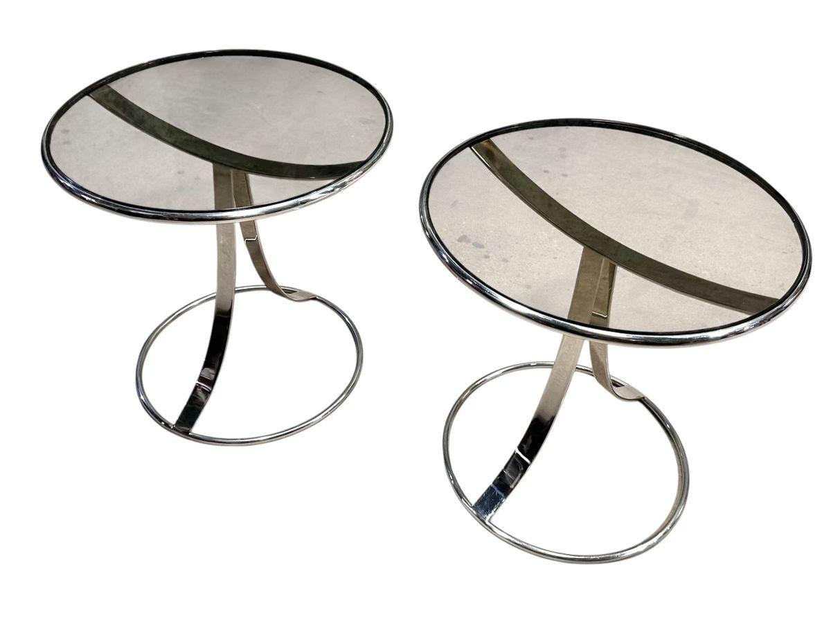 Gardner Leaver für Steelcase Stainless Side/End Tables, 1960. Die Tische haben Platten aus Rauchglas.
Maßnahme 18