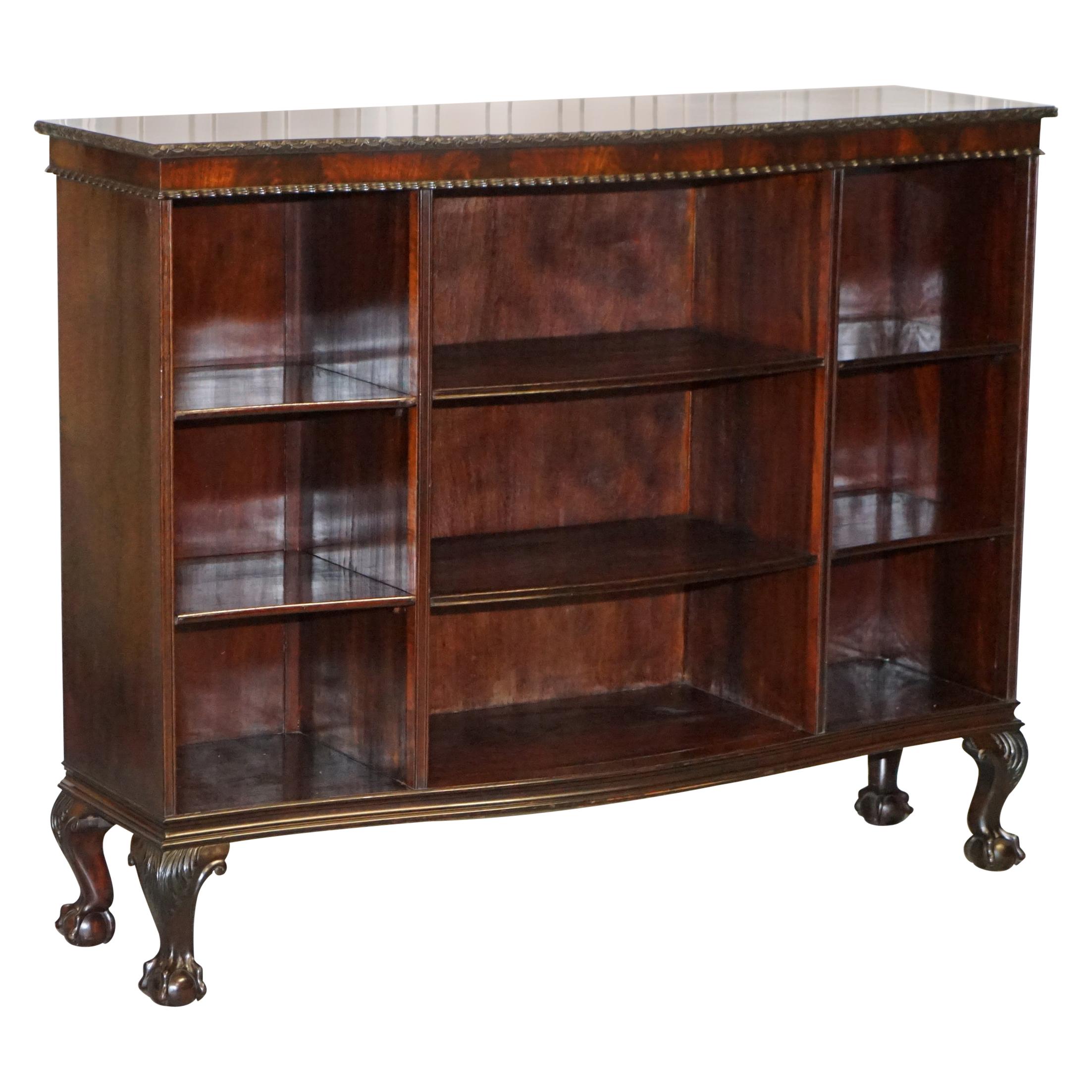 Gardner & Son circa 1840 Serpentine Fronted Claw & Ball Feet Library Bookcase