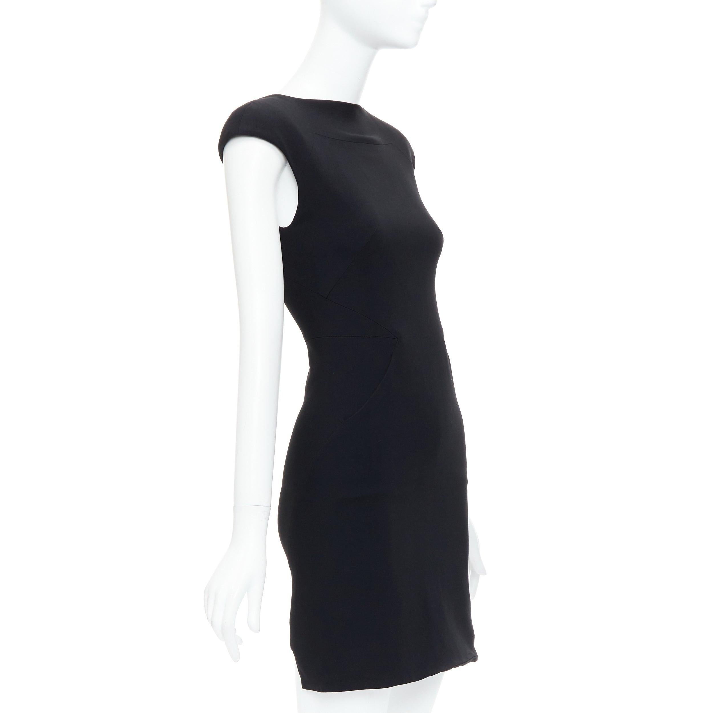 Nero Gareth Pugh nero con manica imbottita e pad, tubino IT38 XS in vendita