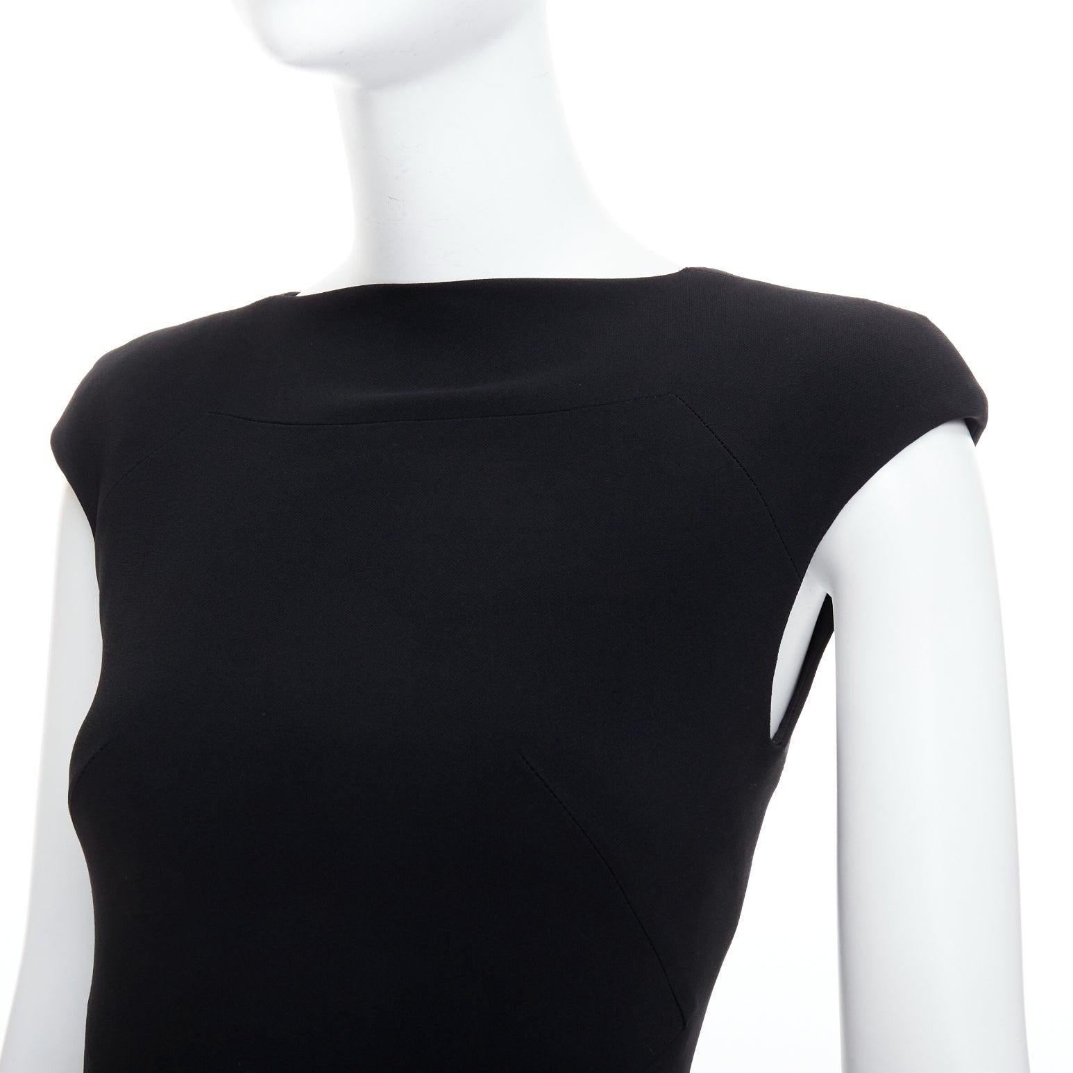 Gareth Pugh nero con manica imbottita e pad, tubino IT38 XS in vendita 2