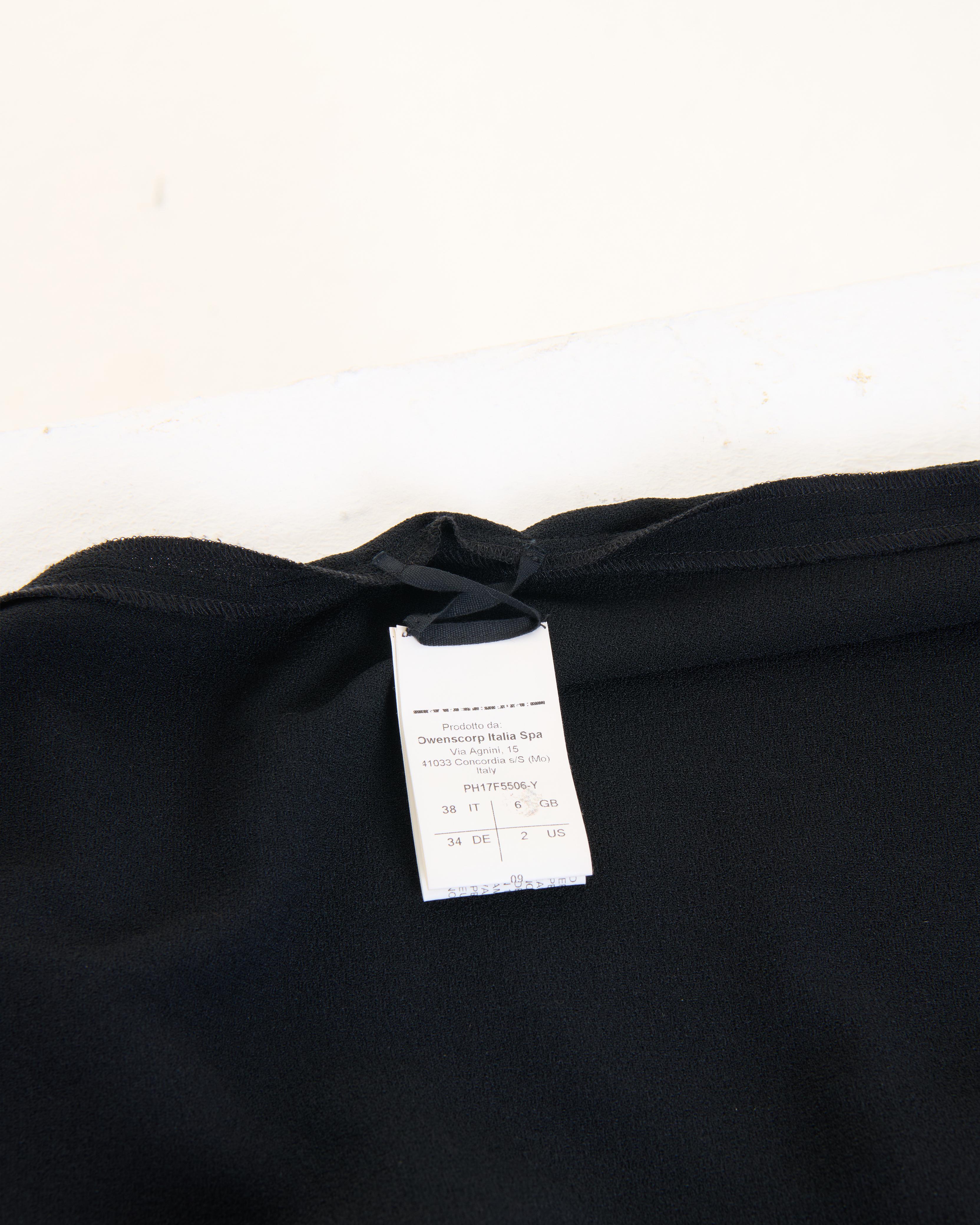 Gareth Pugh Vestido largo negro con cuello en V en venta 6