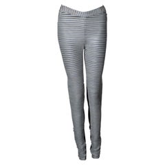 Gareth Pugh, leggings in pelle e nylon