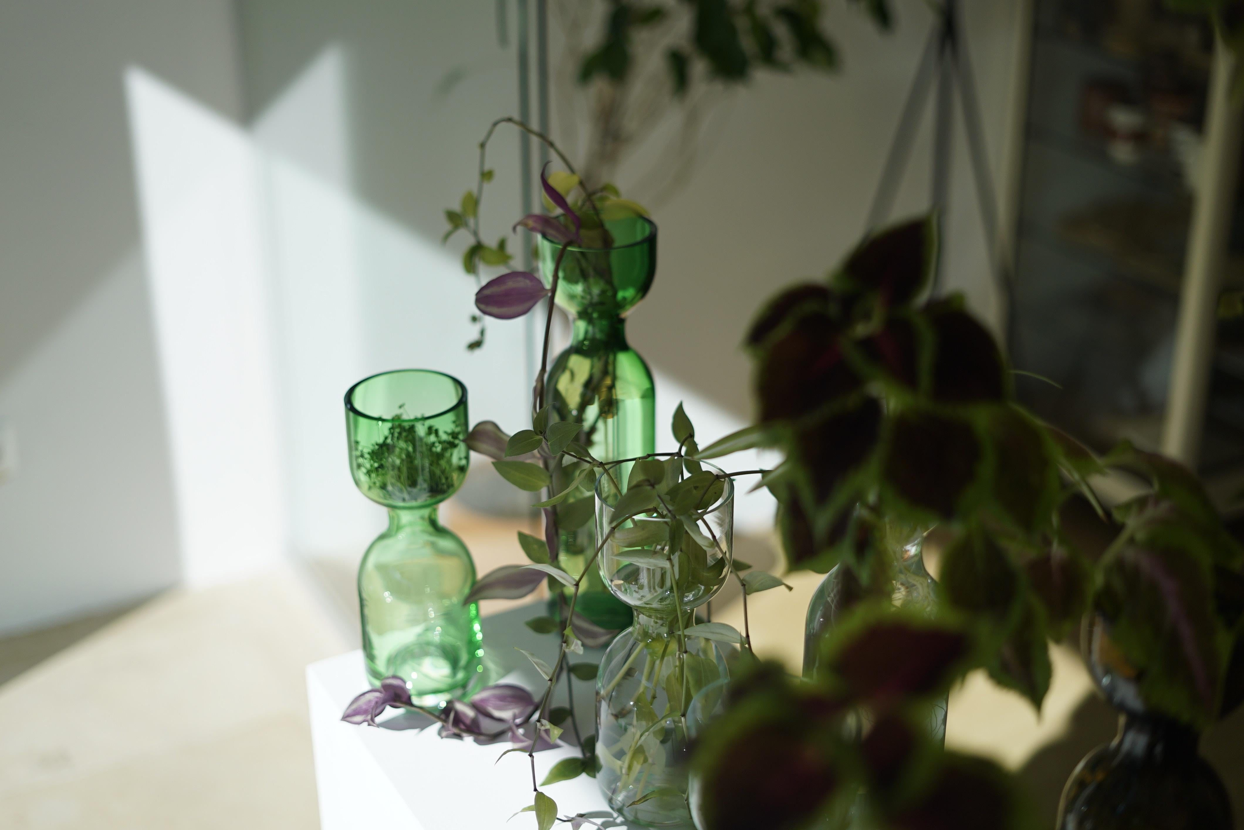 Gargalos, Green Blown Glass Vase by Jahara and Bagniewski for Vicara For Sale 6