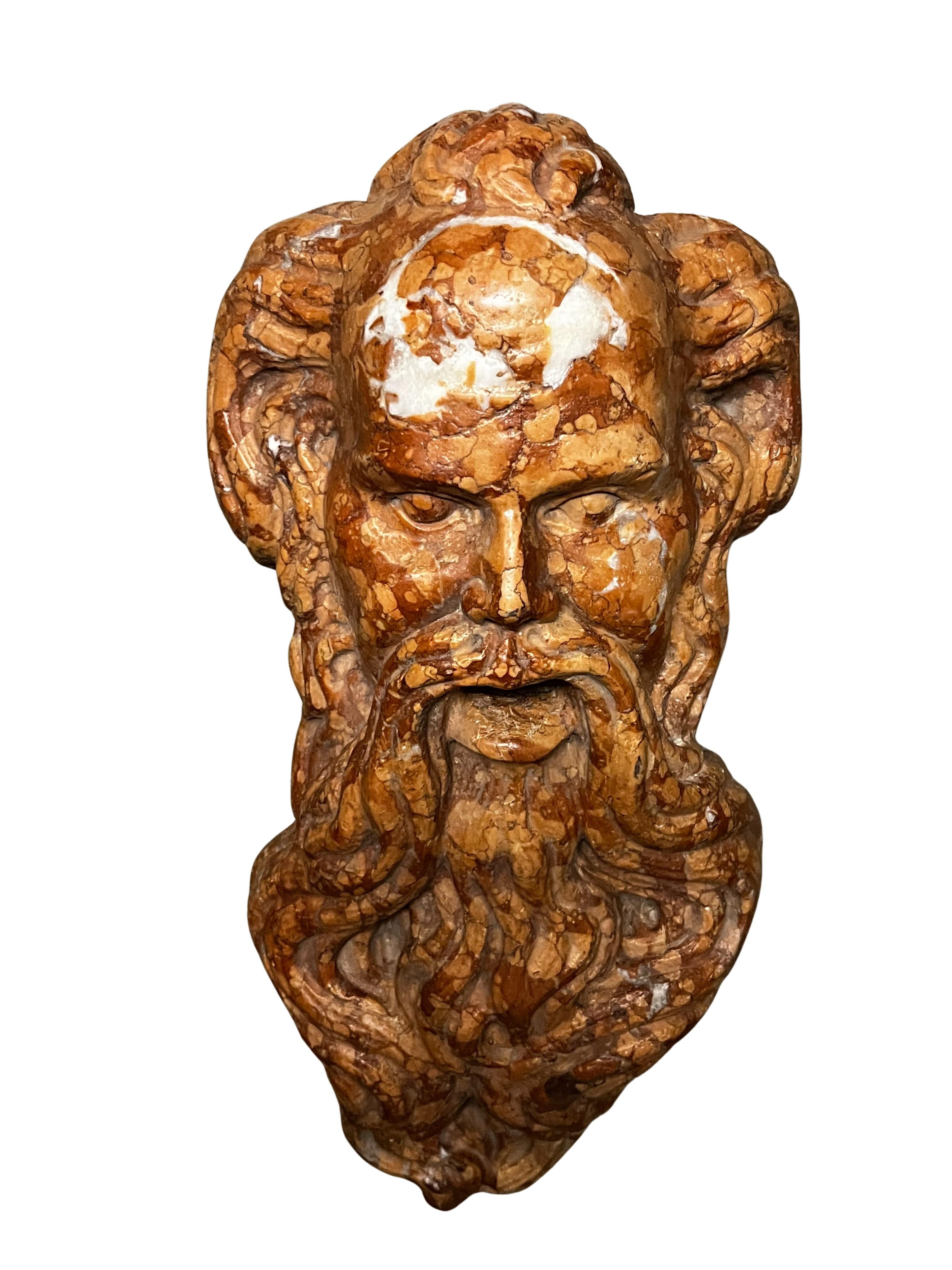 Gárgola, cabeza de filósofo chorreando agua, mármol, principios del siglo XX, Italia Barroco en venta