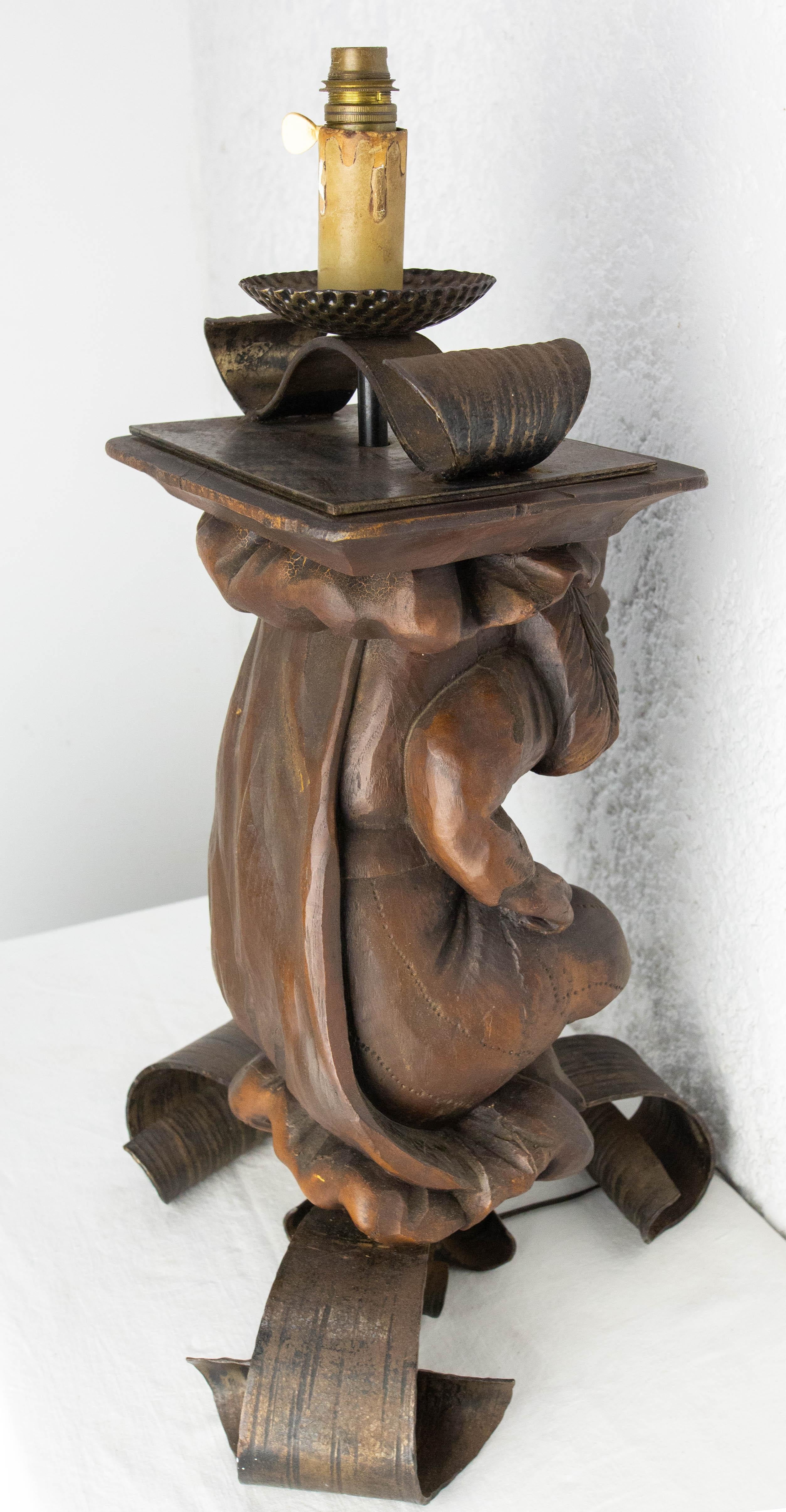 Lampe de table Gargoyle par J M-One Wood & Wrough Iron, français, circa 1960 en vente 8