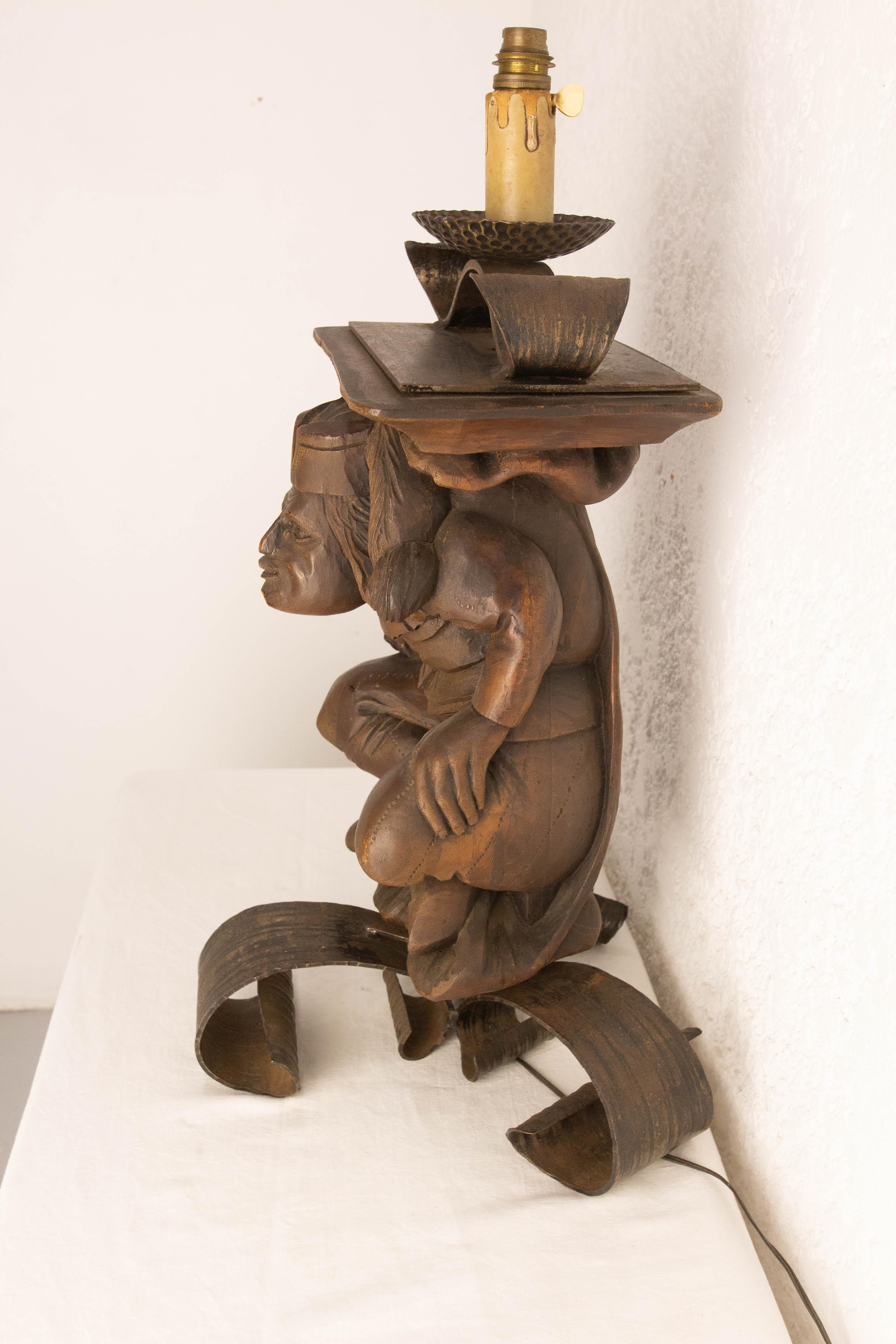 Lampe de table Gargoyle par J M-One Wood & Wrough Iron, français, circa 1960 en vente 10