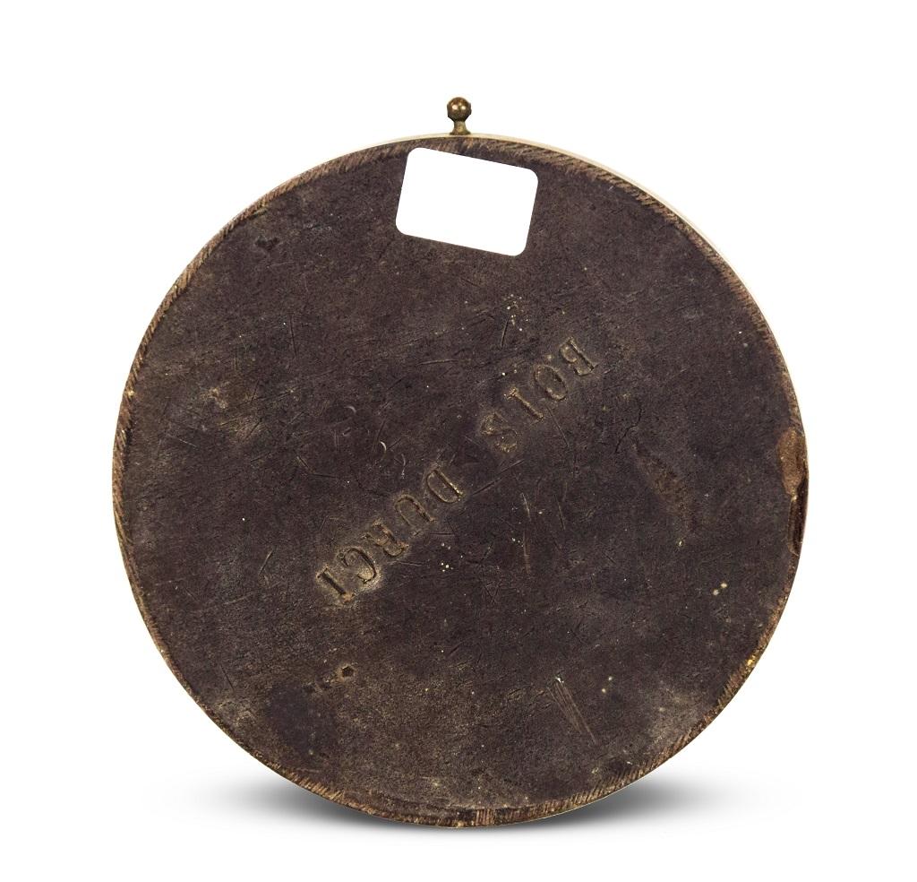 Garibaldi's profile is an original decorative wooden object realized in Italy by Italian manufacture during the second half of the 19th century.

Carved on wooden disc, bronze patinated. 

The plate is decorated with the profile of the hero of
