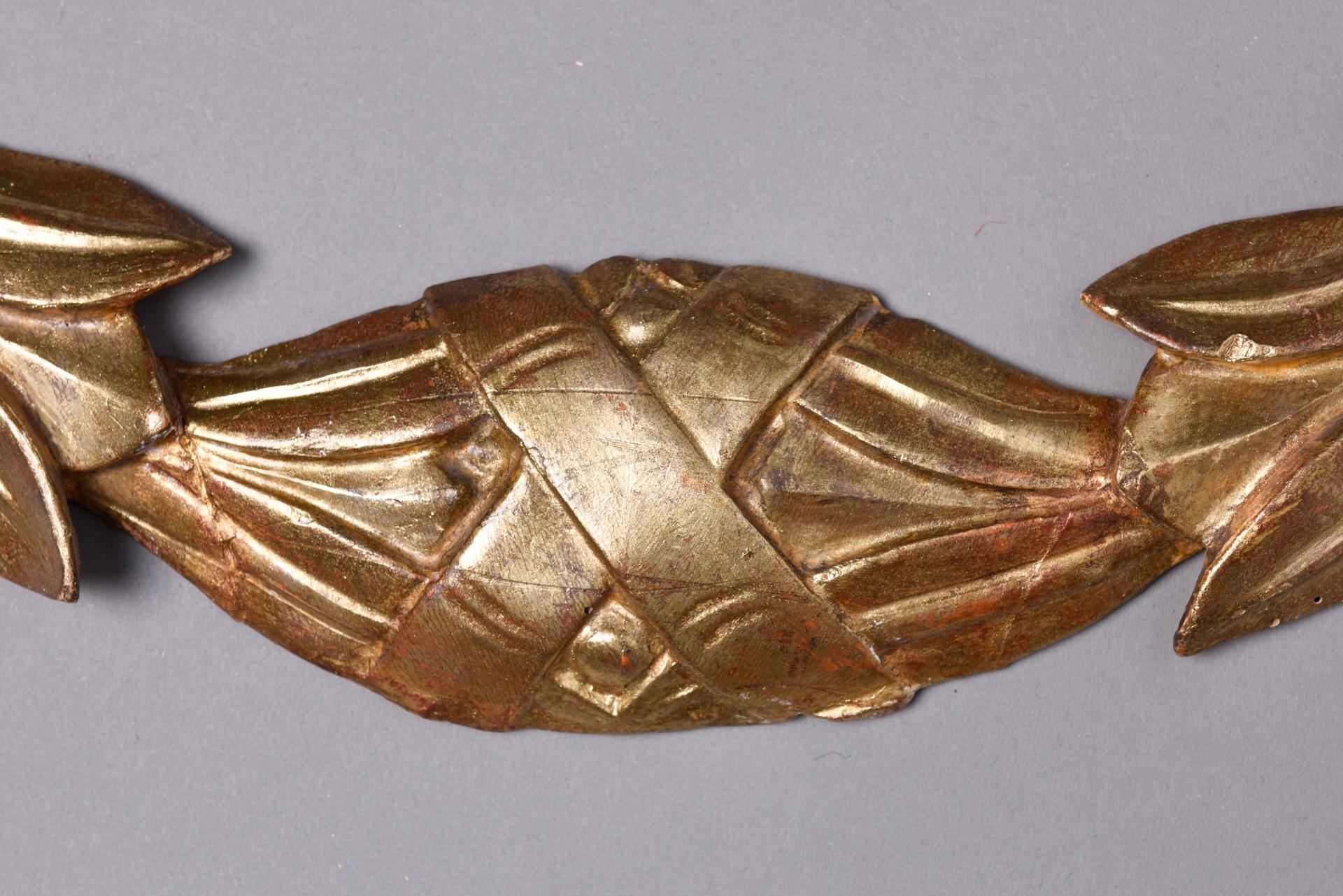 Girlandenfriese aus vergoldetem Wood im Zustand „Hervorragend“ im Angebot in Alessandria, Piemonte