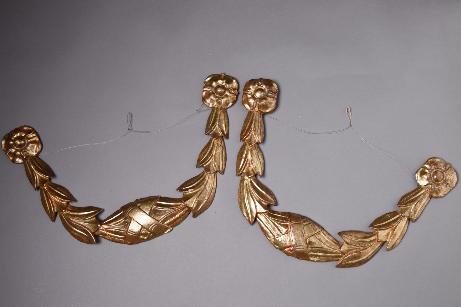 Girlandenfriese aus vergoldetem Wood im Angebot 1