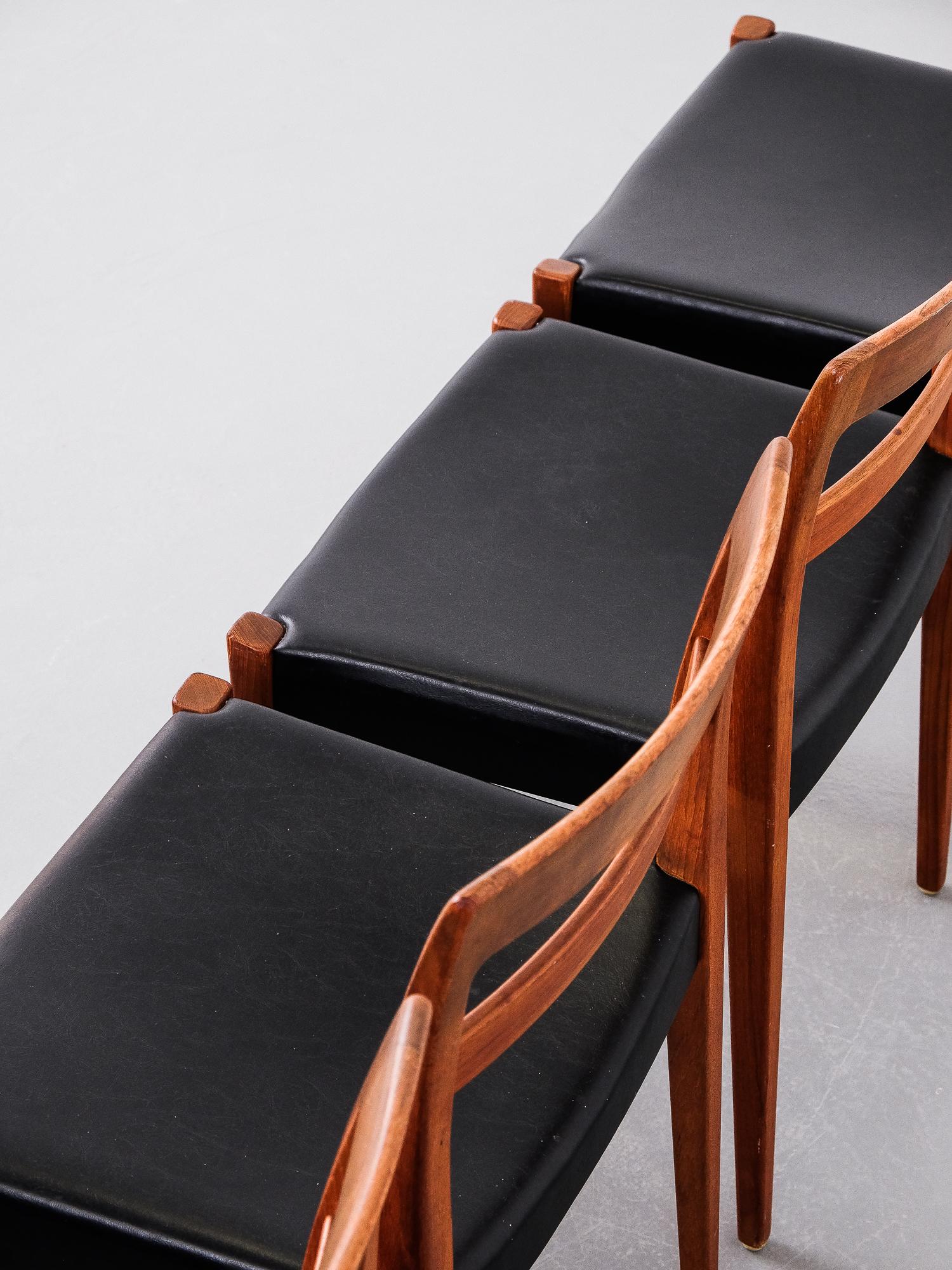 Mid-20th Century ”Garmi” Teak Dining Chairs by Nils Jonsson for Troeds, Set of 4