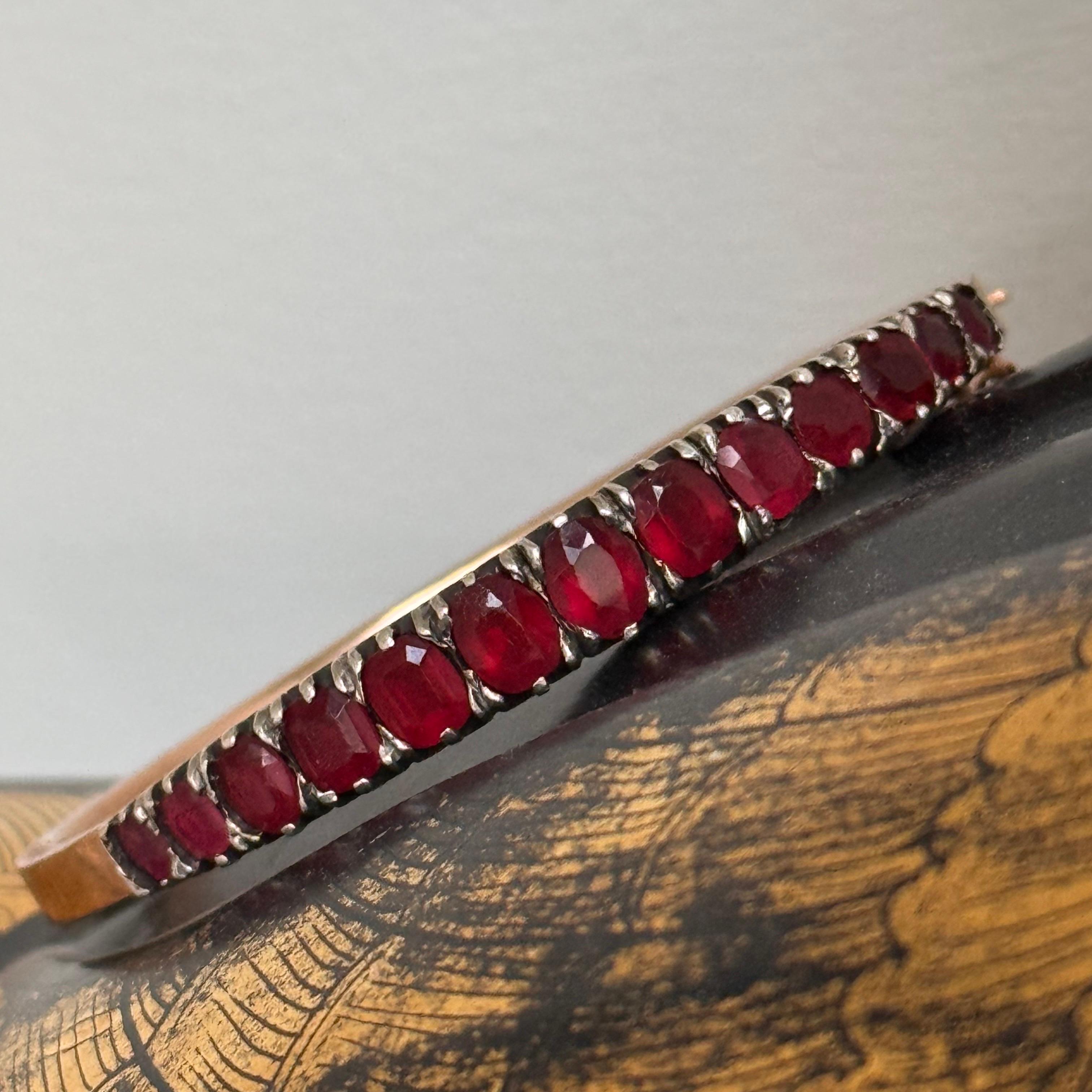 Antique French Garnet, 14K Yellow Gold Silver Hinged Bangle Bracelet For Sale 6
