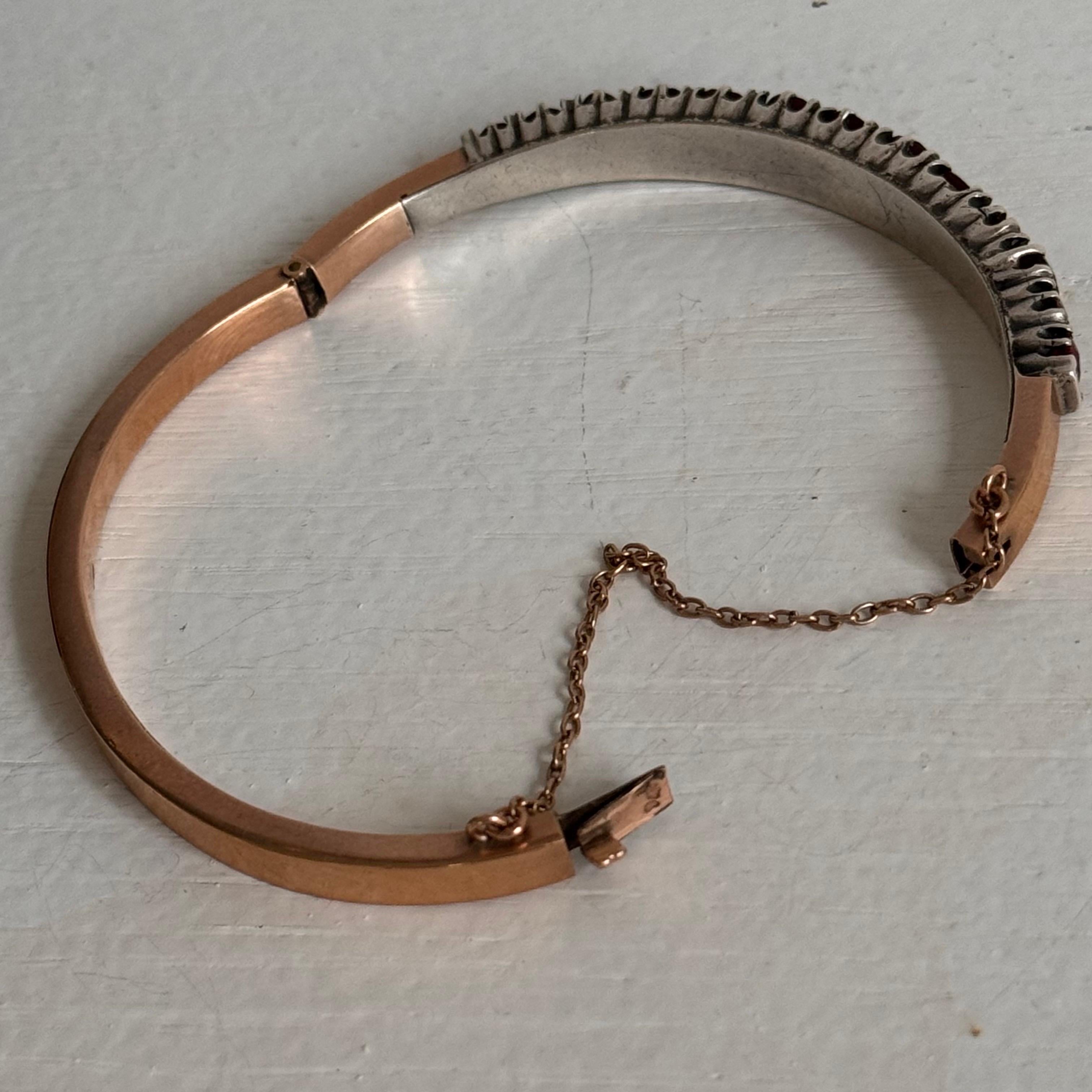 Antique French Garnet, 14K Yellow Gold Silver Hinged Bangle Bracelet For Sale 3