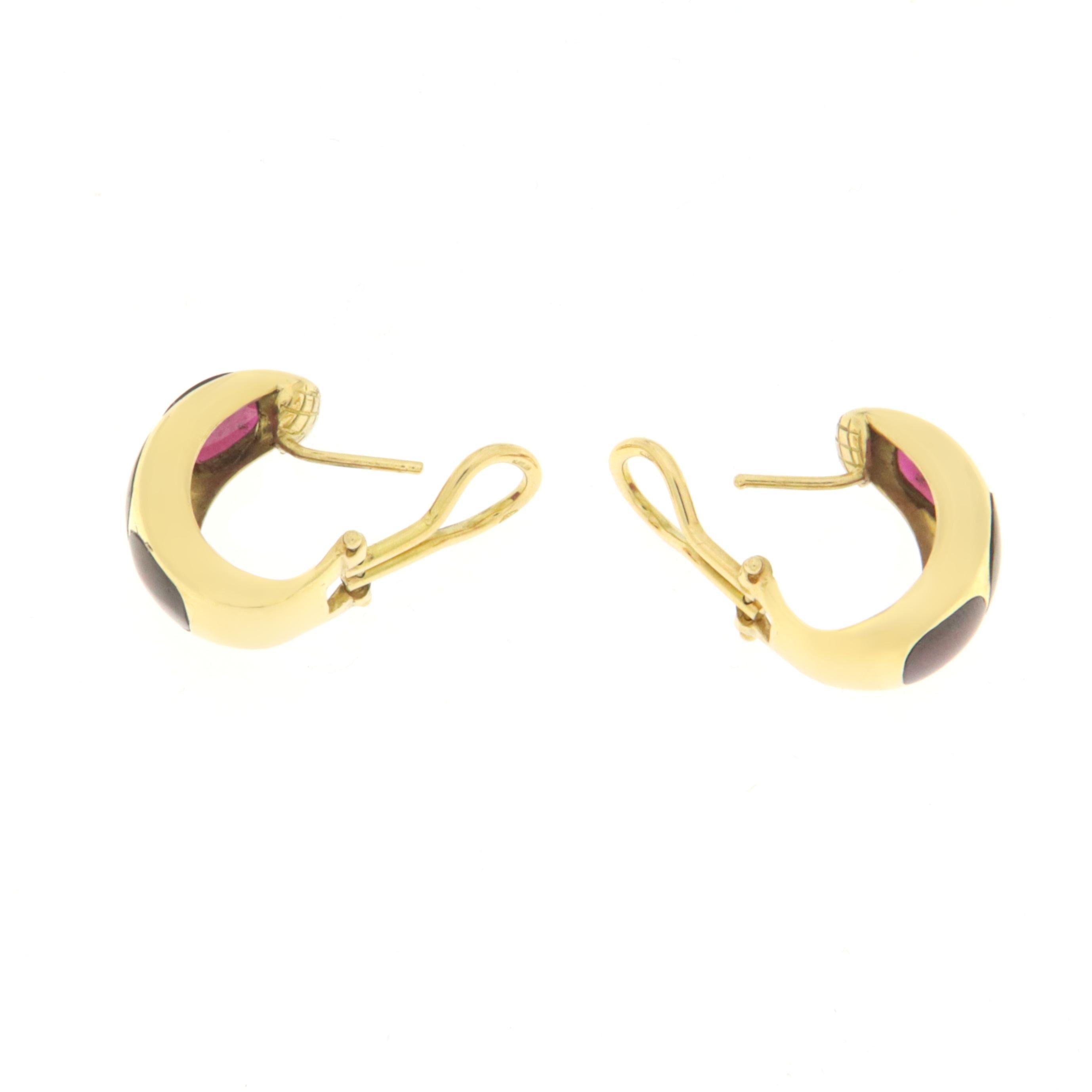 Artisan Garnet 18 Karat Yellow Gold Stud Earrings For Sale