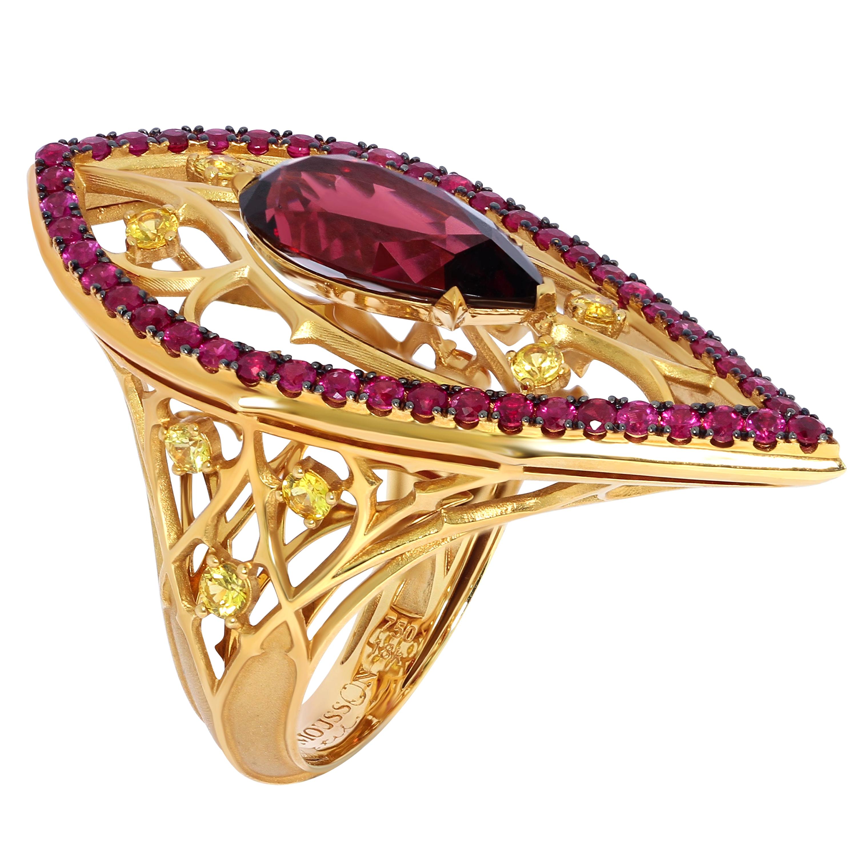 Garnet 4.38 Carat Ruby Sapphire 18 Karat Yellow Gold Gothic Ring
