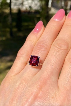 Garnet 4.60Ct natural gemstone Ring, 18 Karat White Gold, 6.5US, GFCO