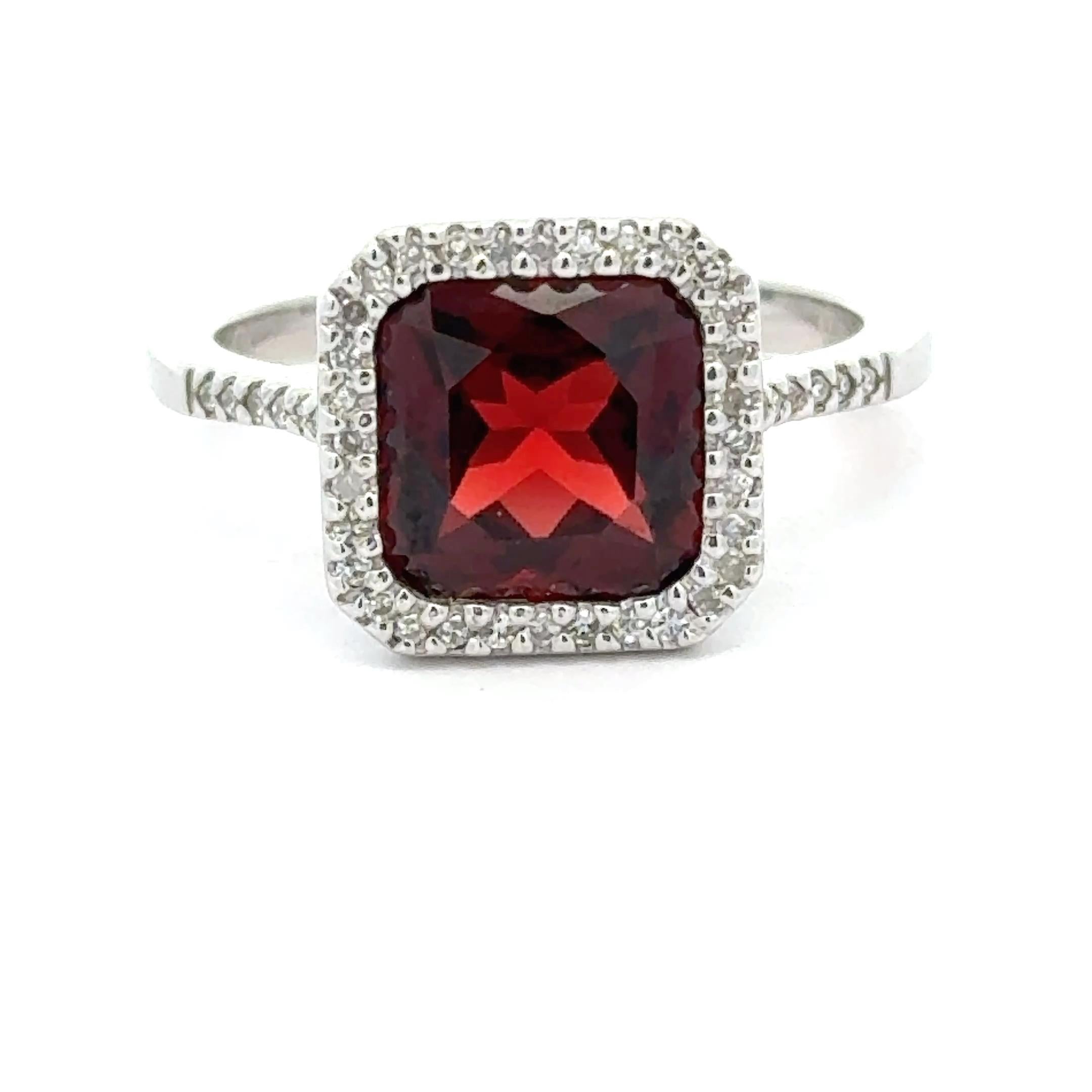 Granat und Diamant 14k Weißgold Statement Ring (Moderne) im Angebot