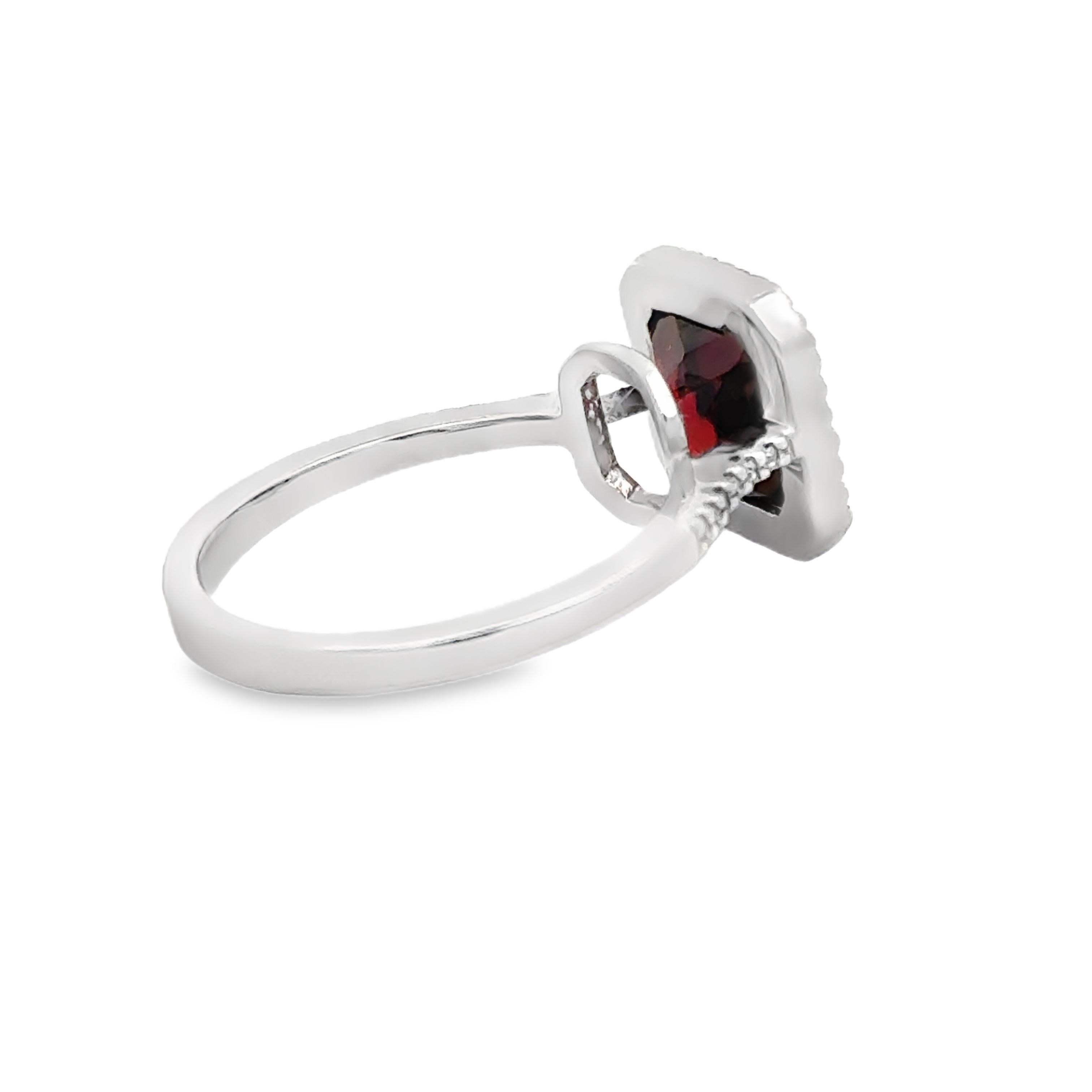 Granat und Diamant 14k Weißgold Statement Ring im Zustand „Gut“ im Angebot in Derby, NY