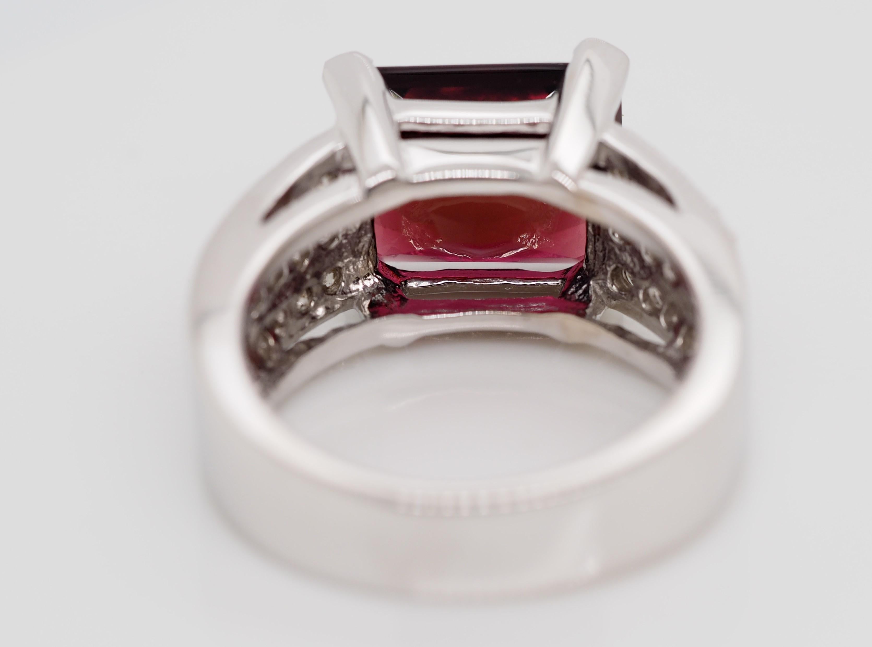 Garnet and Diamond Cocktail Ring in 14 Karat White Gold For Sale 2