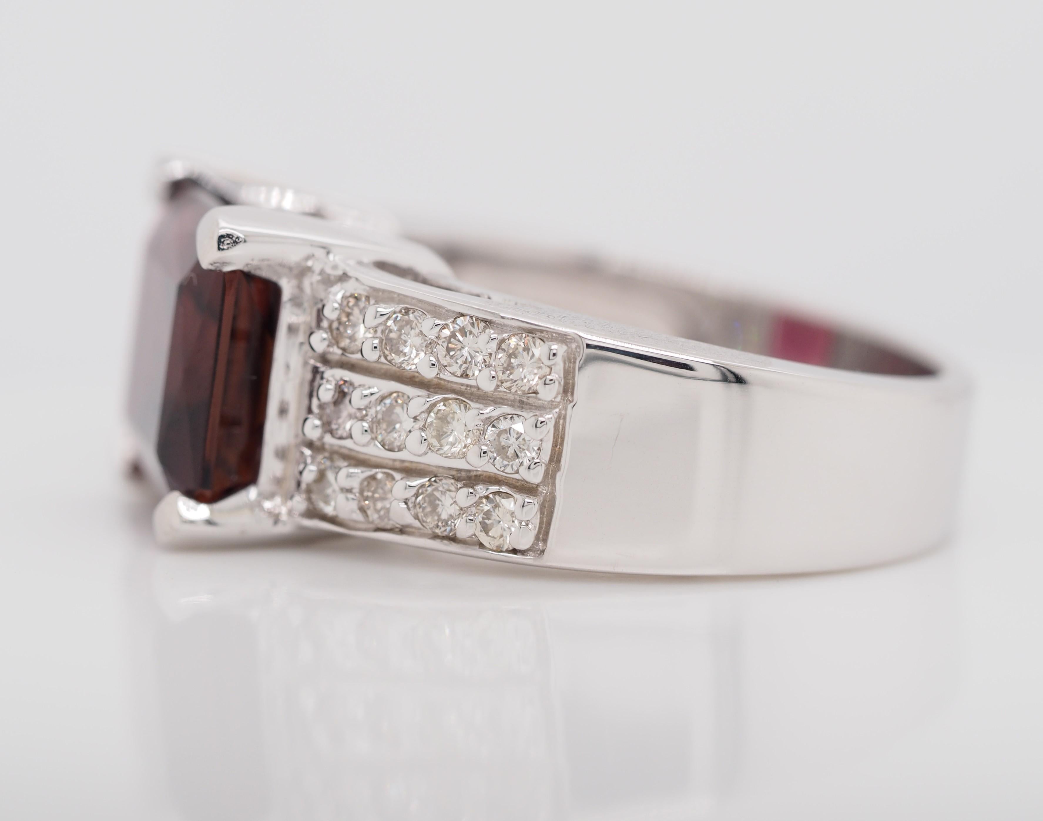 Garnet and Diamond Cocktail Ring in 14 Karat White Gold For Sale 3