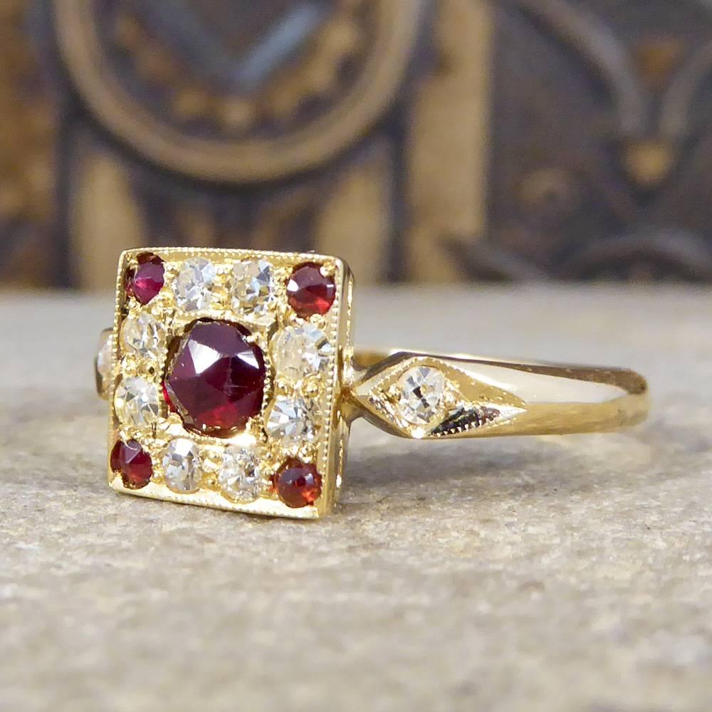 Garnet and Diamond Square 18 Carat Gold Ring In Good Condition In Yorkshire, West Yorkshire