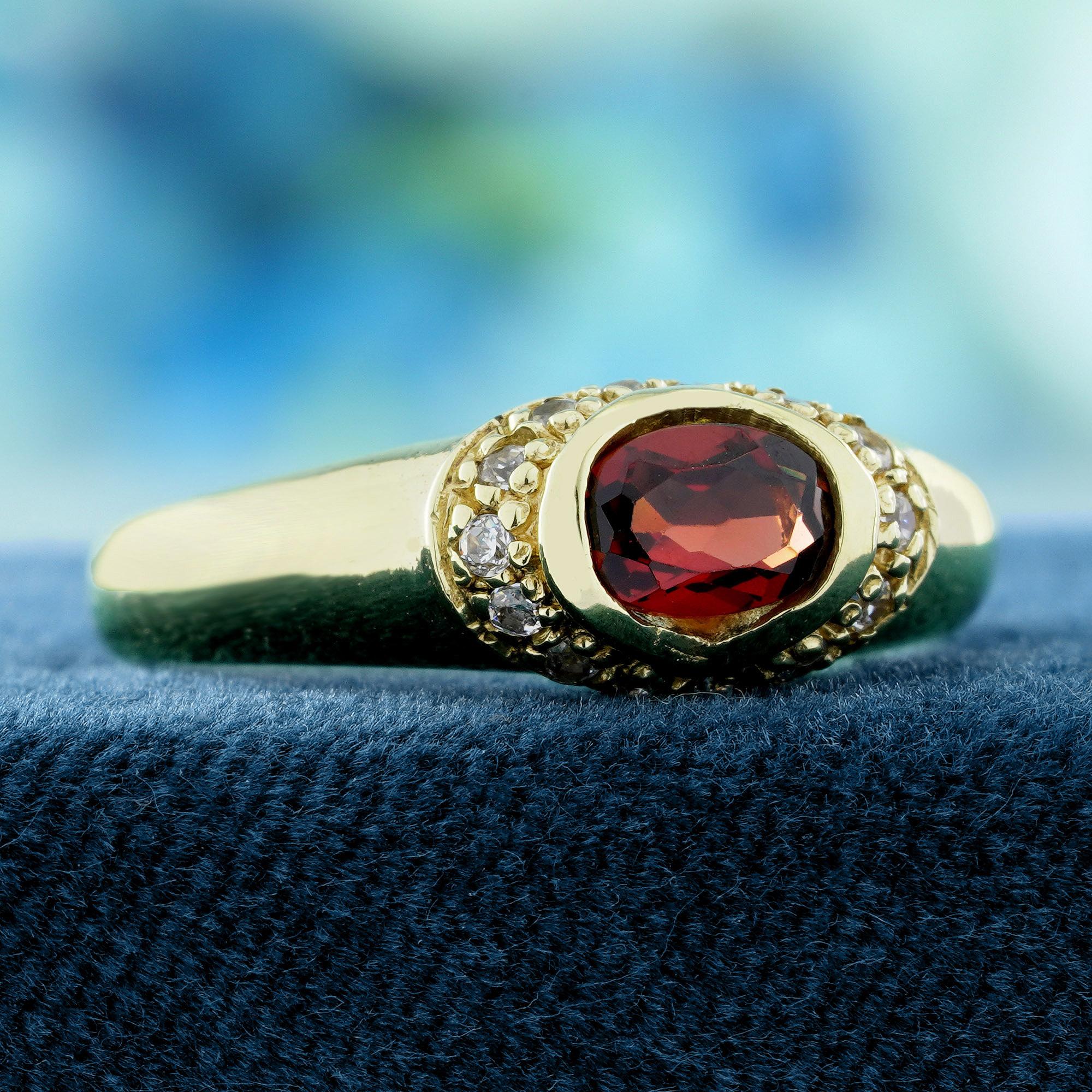 Edwardian Garnet and Diamond Vintage Style  Ring in Solid 9K Yellow Gold For Sale