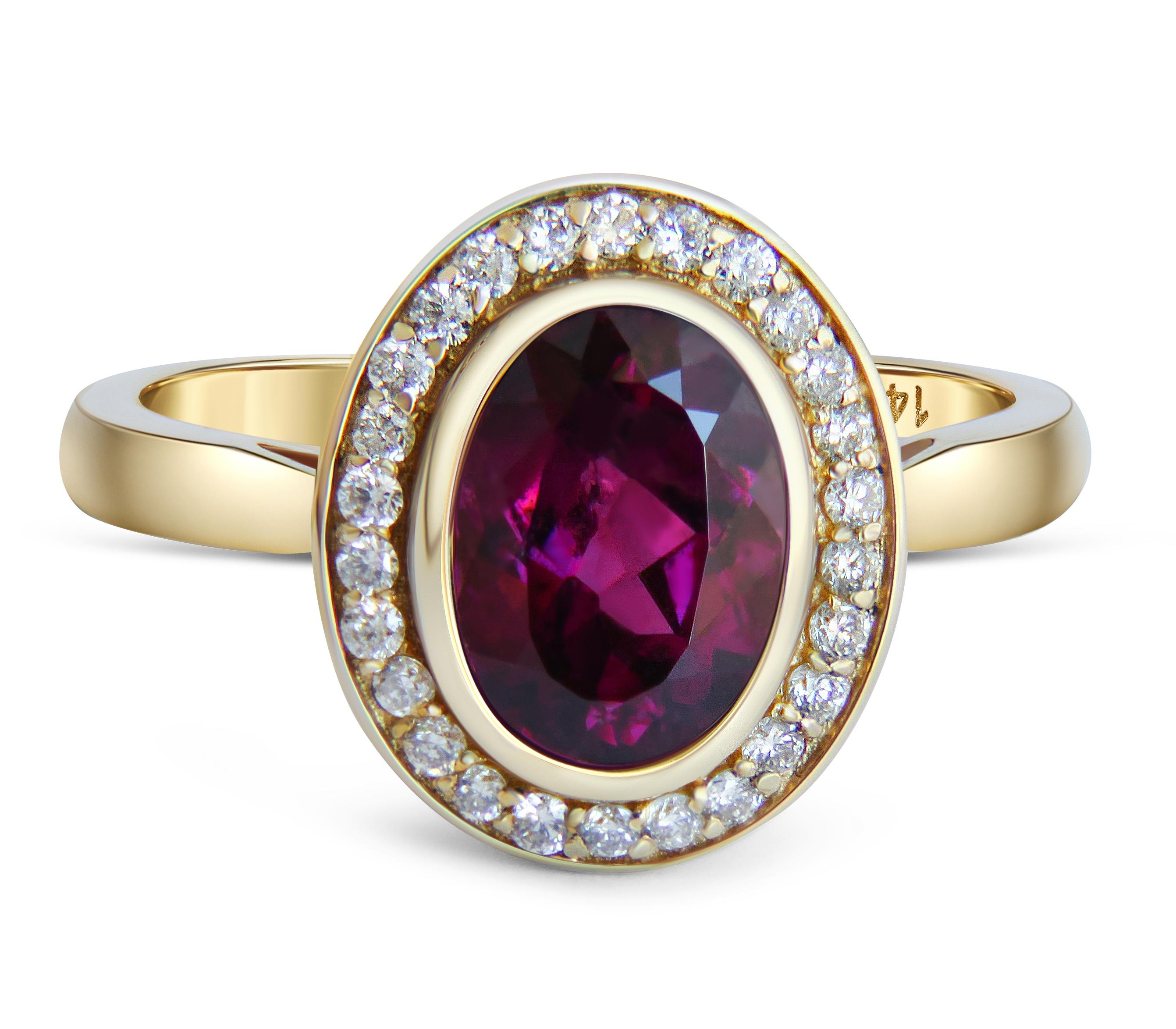 For Sale:  Garnet and diamonds 14k gold ring. 2