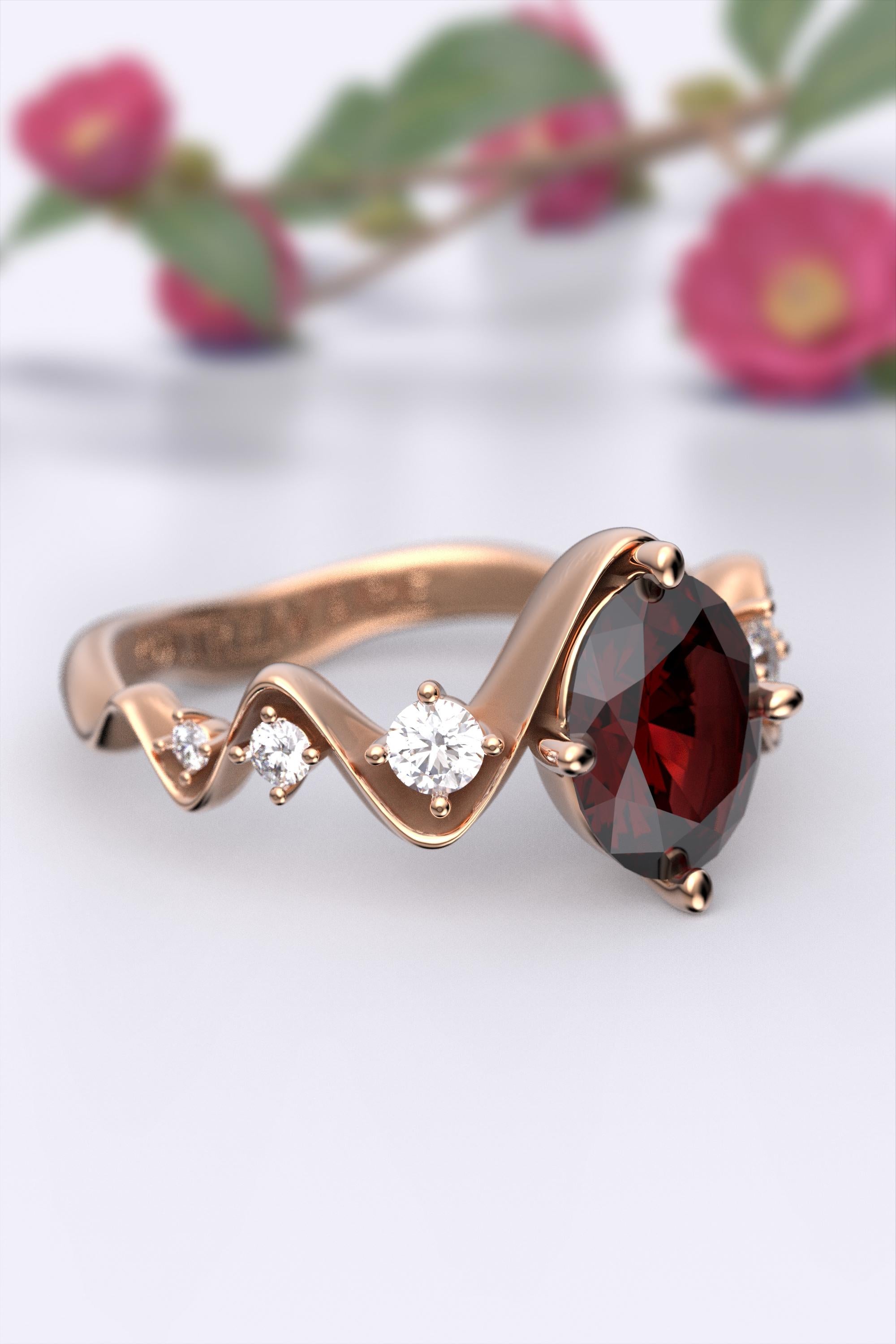 For Sale:  Garnet and Diamonds Engagement Ring Made in Italy by Oltremare Gioielli 18k Gold 12