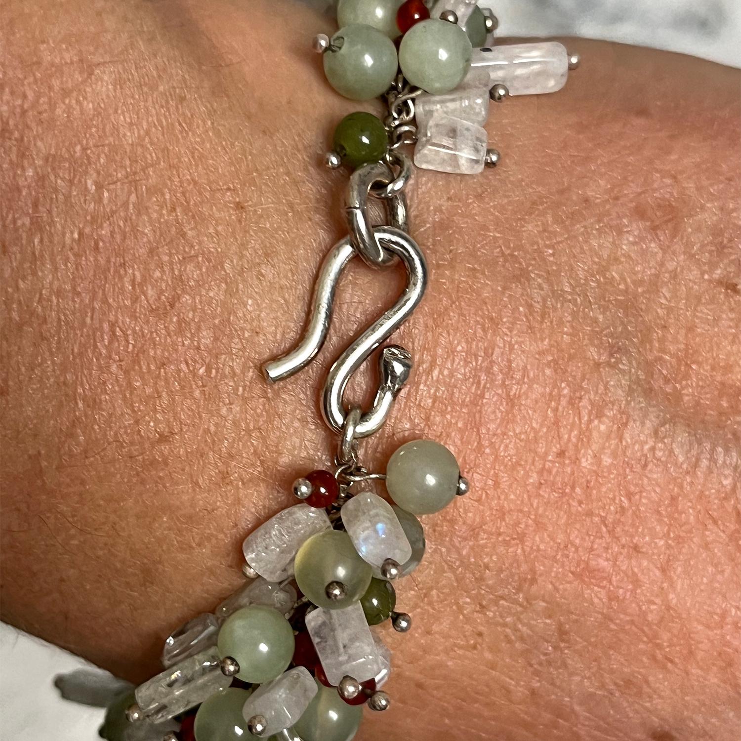 Garnet and Moonstone Sterling Silver Beaded Bracelet In New Condition For Sale In Niagara On The Lake, ON