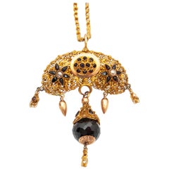 14 Karat Yellow Gold Garnet Filigree-Worked Pendant Necklace